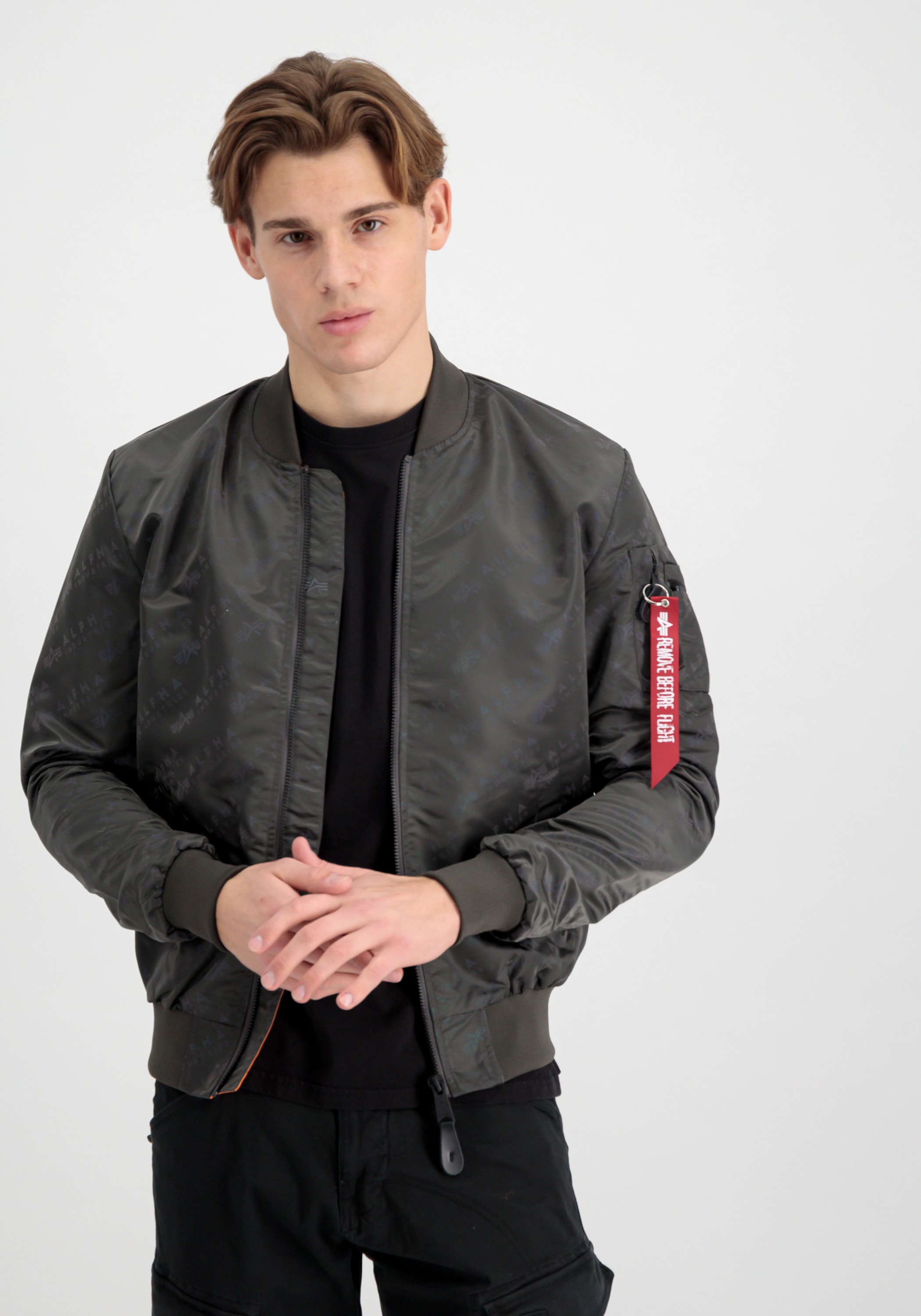 Alpha Industries Regen- und Matschjacke "MA-1 LW AOP Rainbow Ref." günstig online kaufen