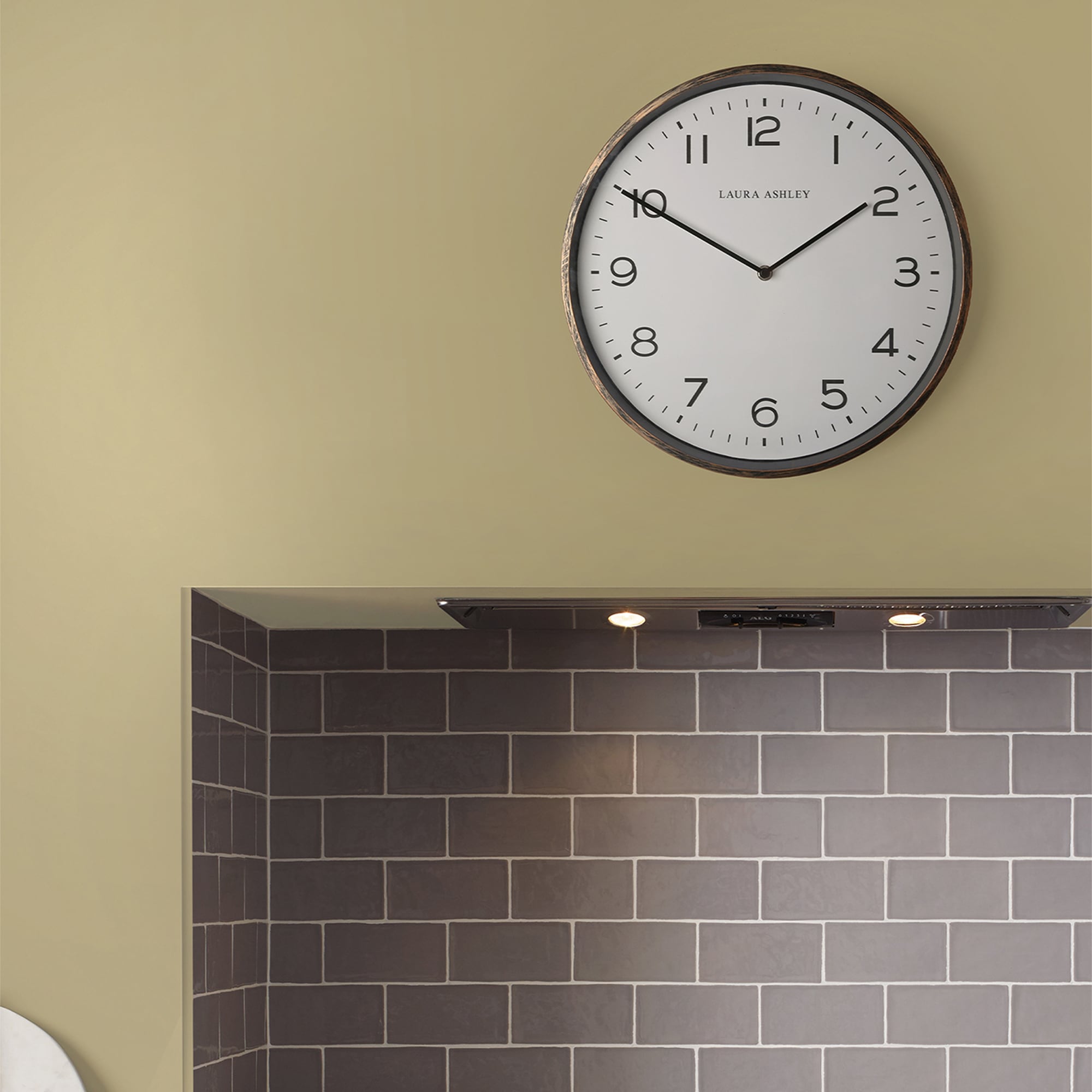 LAURA ASHLEY Wanduhr "Goldcliff" günstig online kaufen