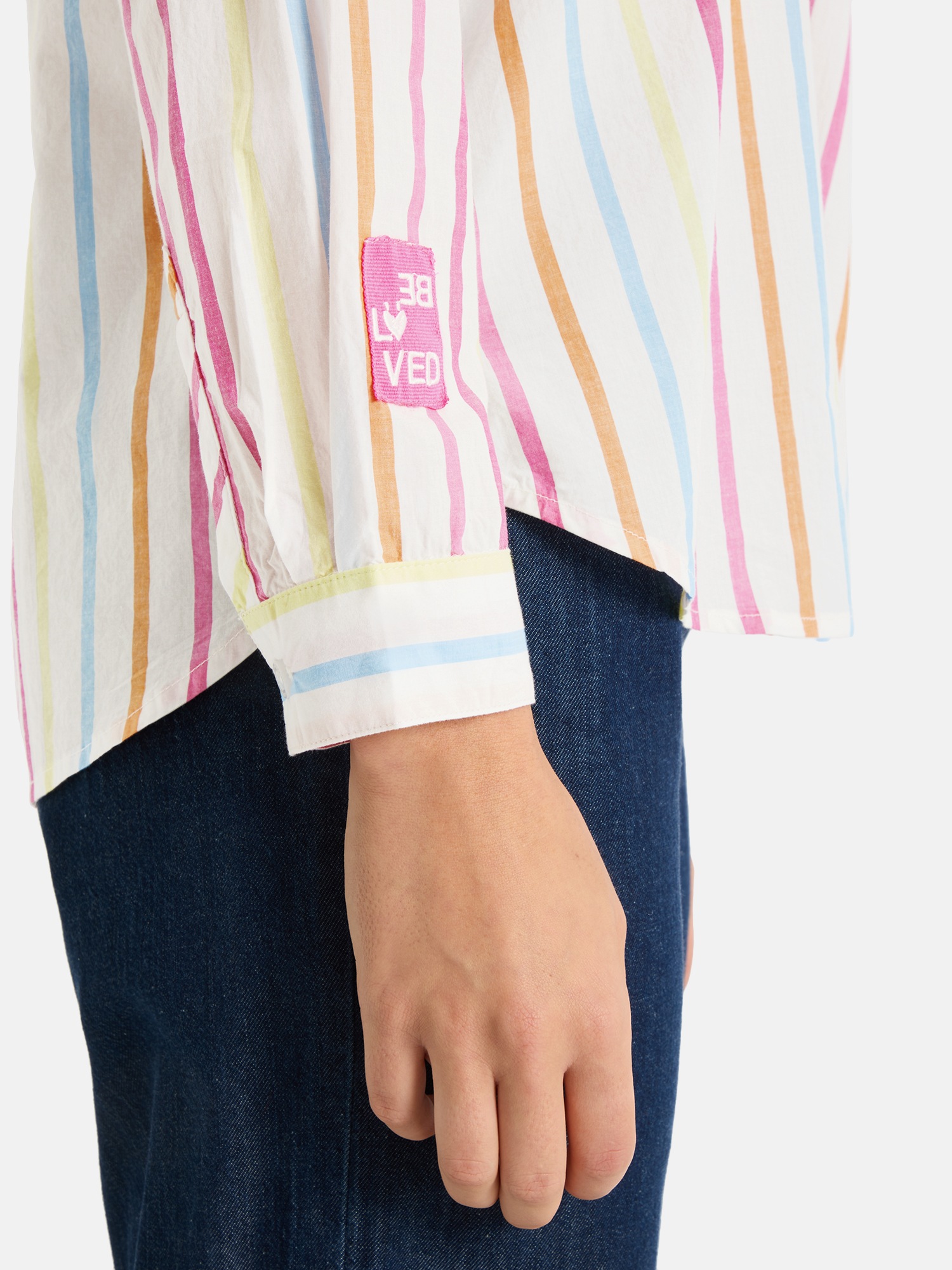 Thumbnail - Lieblingsstück Hemdbluse "LisaL" mit gestickten Details, Seitenschlitze