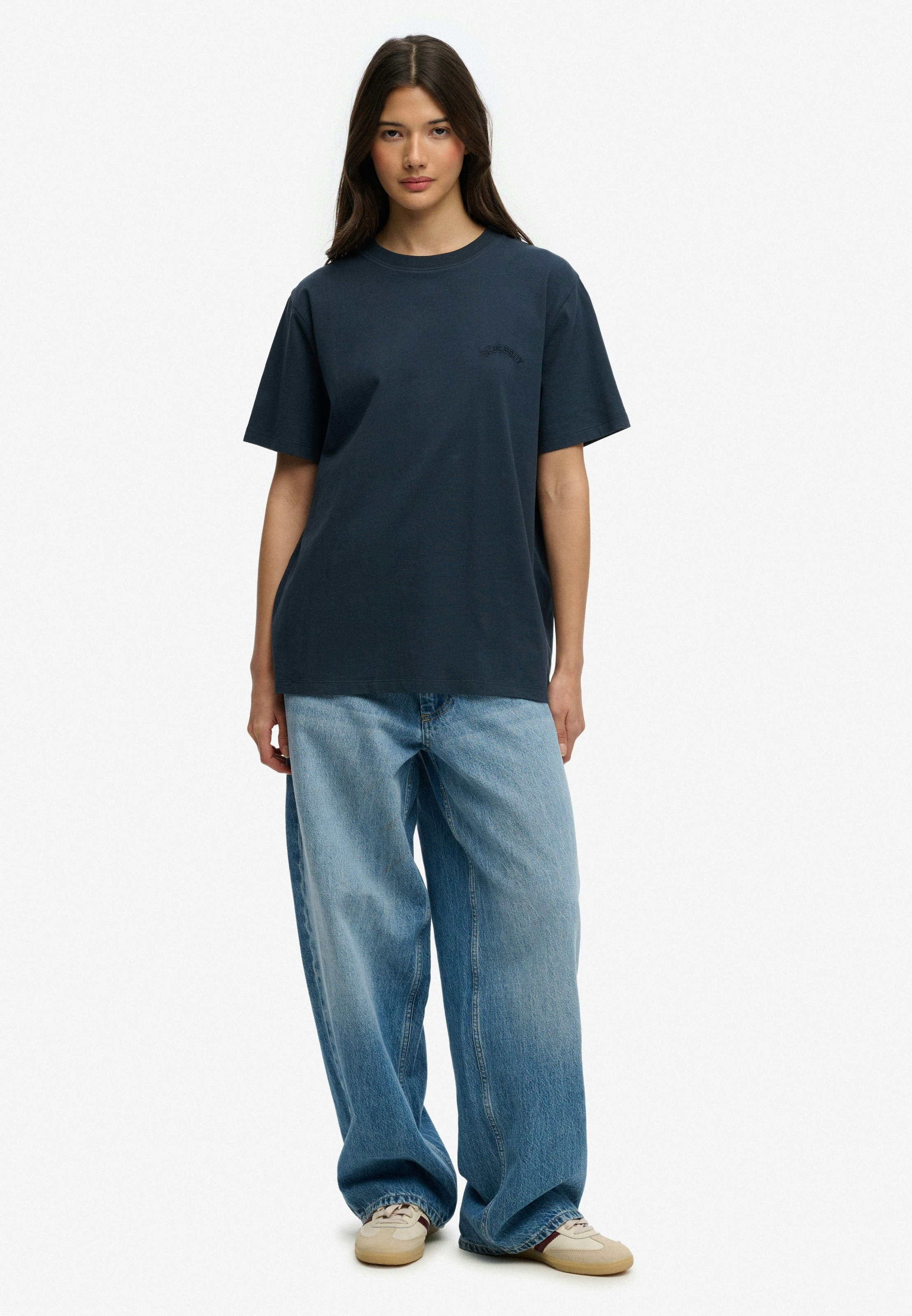 Superdry T-Shirt »ESSENTIAL LOGO LOOSE TEE« mit Rundhalsausschnitt, ohne Verschluss, Relaxed Fit, Kurzarm