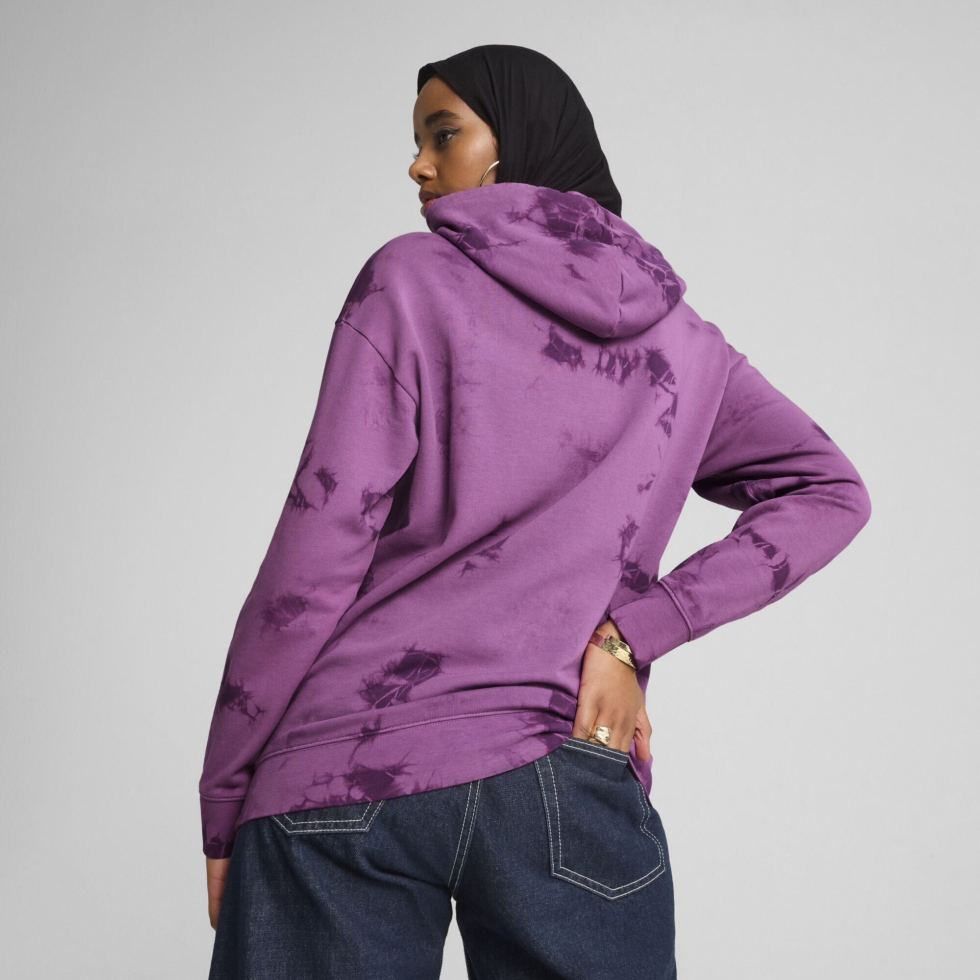 PUMA Hoodie »WARDROBE ESS FLORAL PACK Kurzer figurbetonter Hoodie mit«