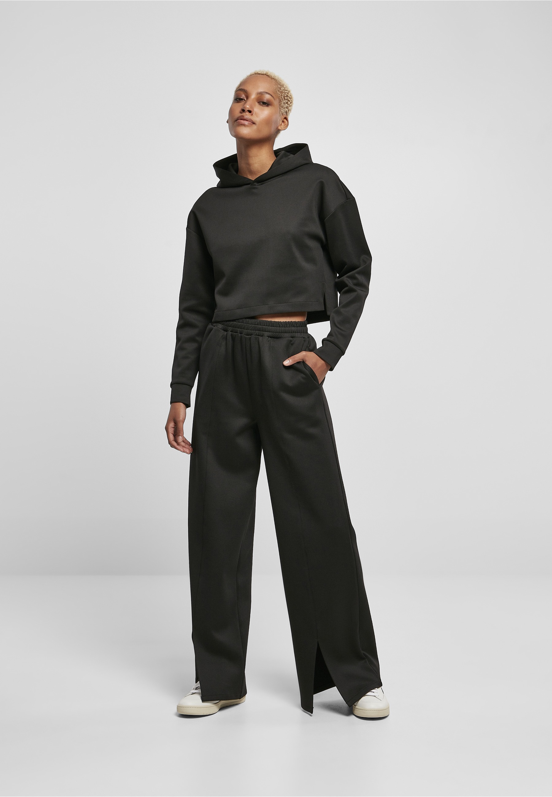 URBAN CLASSICS Hoodie »Urban Classics Damen Ladies Short Scuba Hoody«, 1 Stk.
