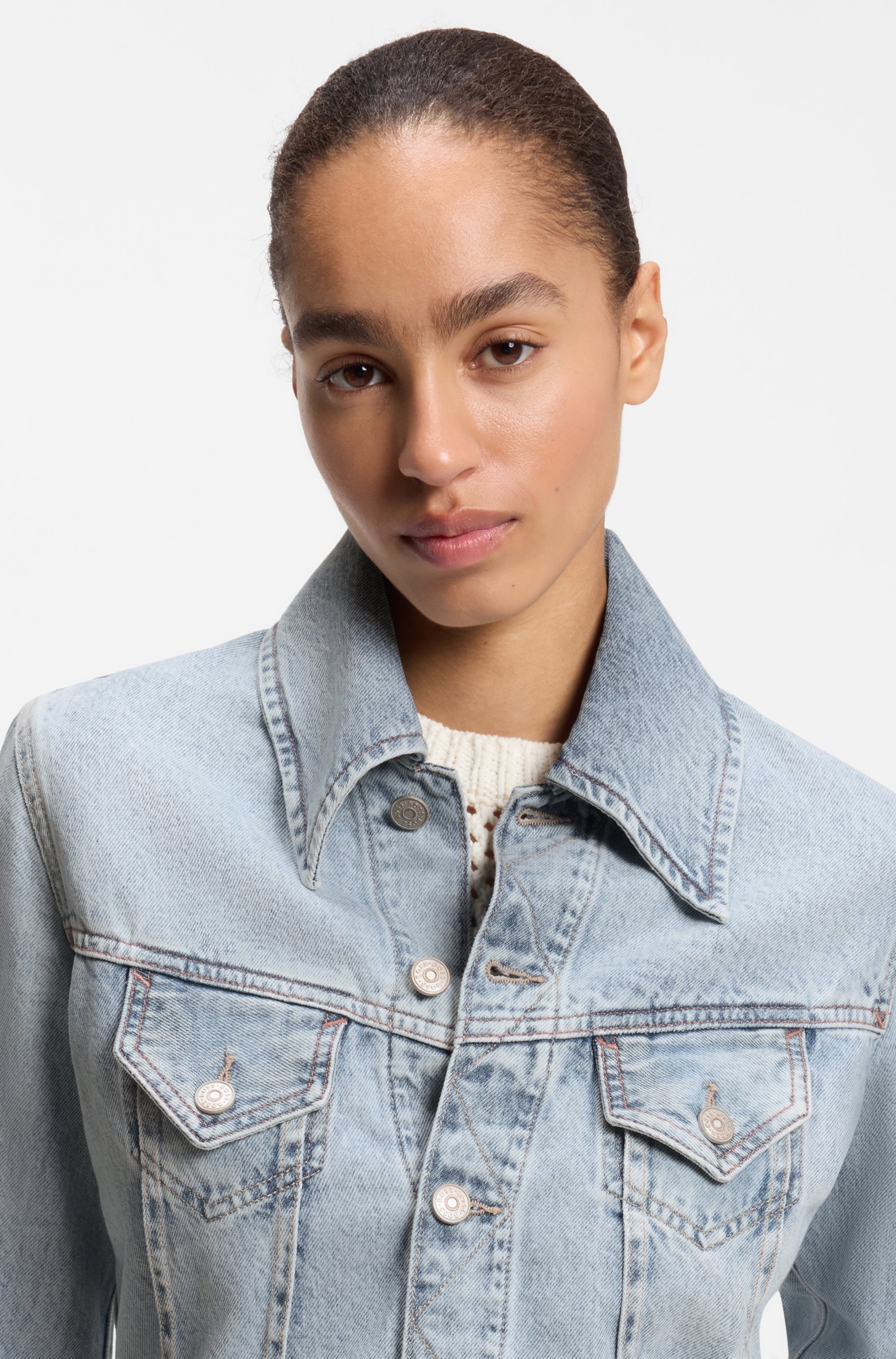 BOSS ORANGE Jeansjacke »TRUCKER JKT Premium Damenmode« aus Baumwoll-Denim, Slim Fit