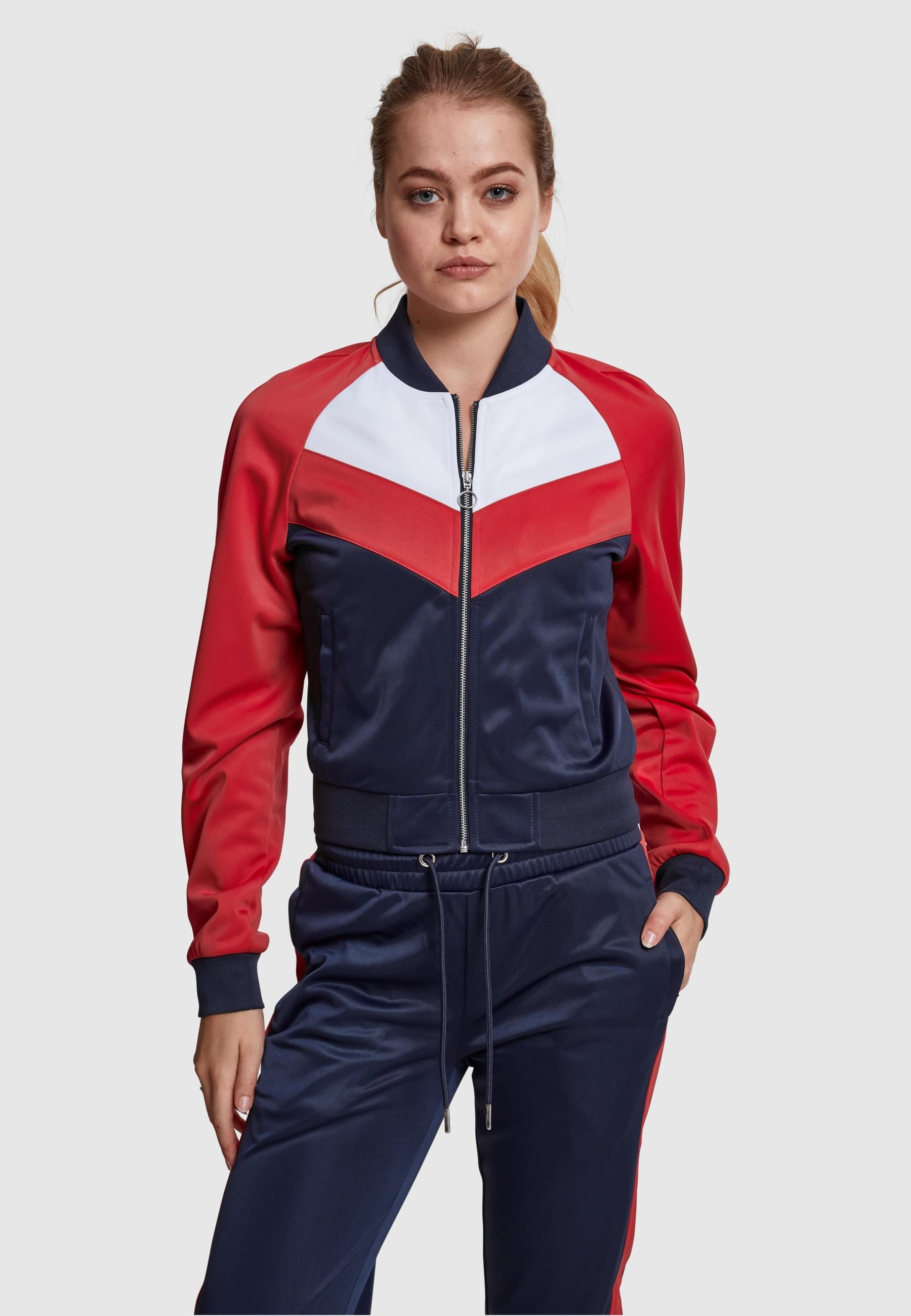 URBAN CLASSICS Allwetterjacke »Urban Classics Damen Ladies Short Raglan Track Jacket«, (1 St.), ohne Kapuze