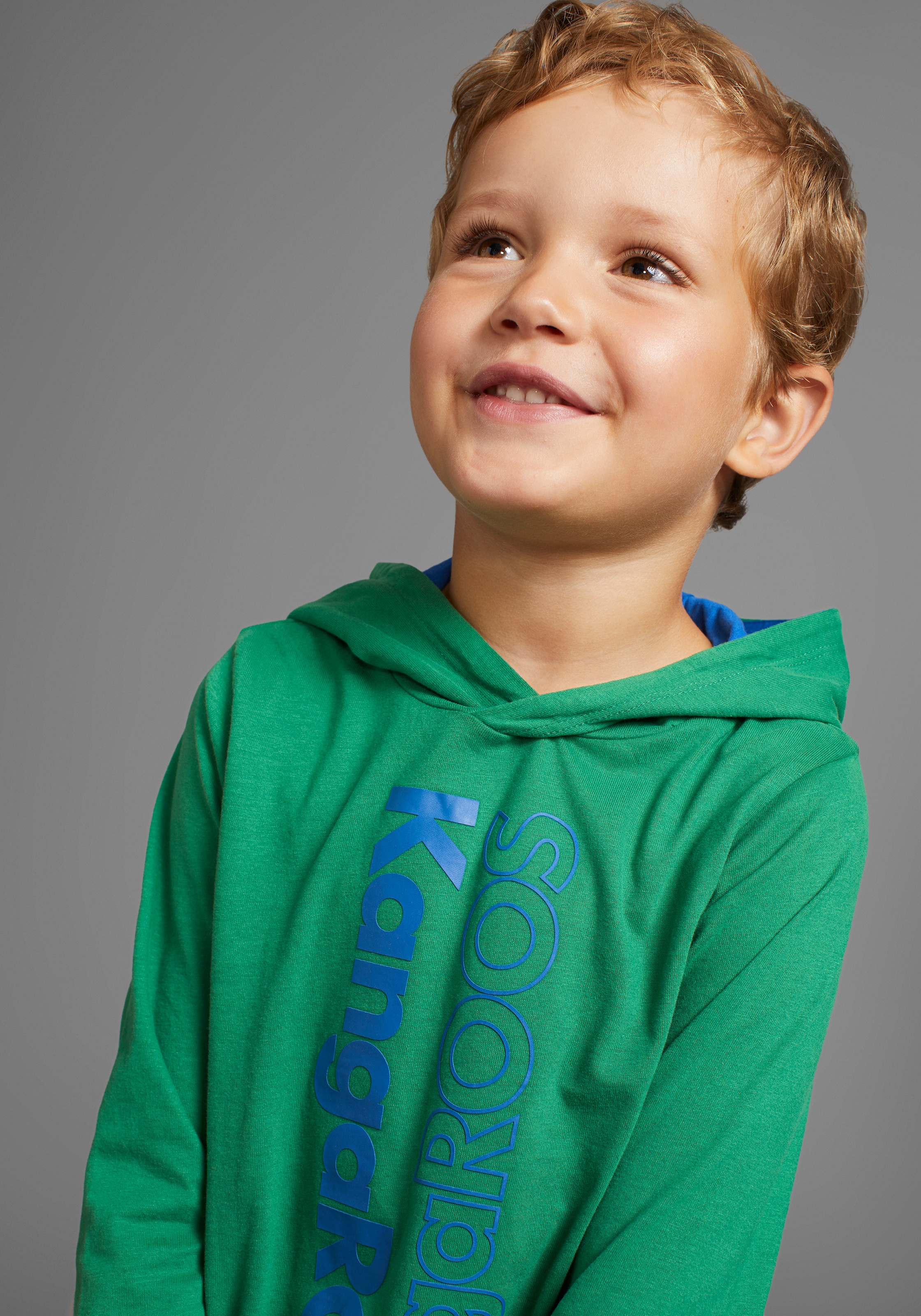 KangaROOS Kapuzenshirt »Kleine Jungen«, Langarm, Basic-Passform, bedruckt, aus 100% Baumwolle