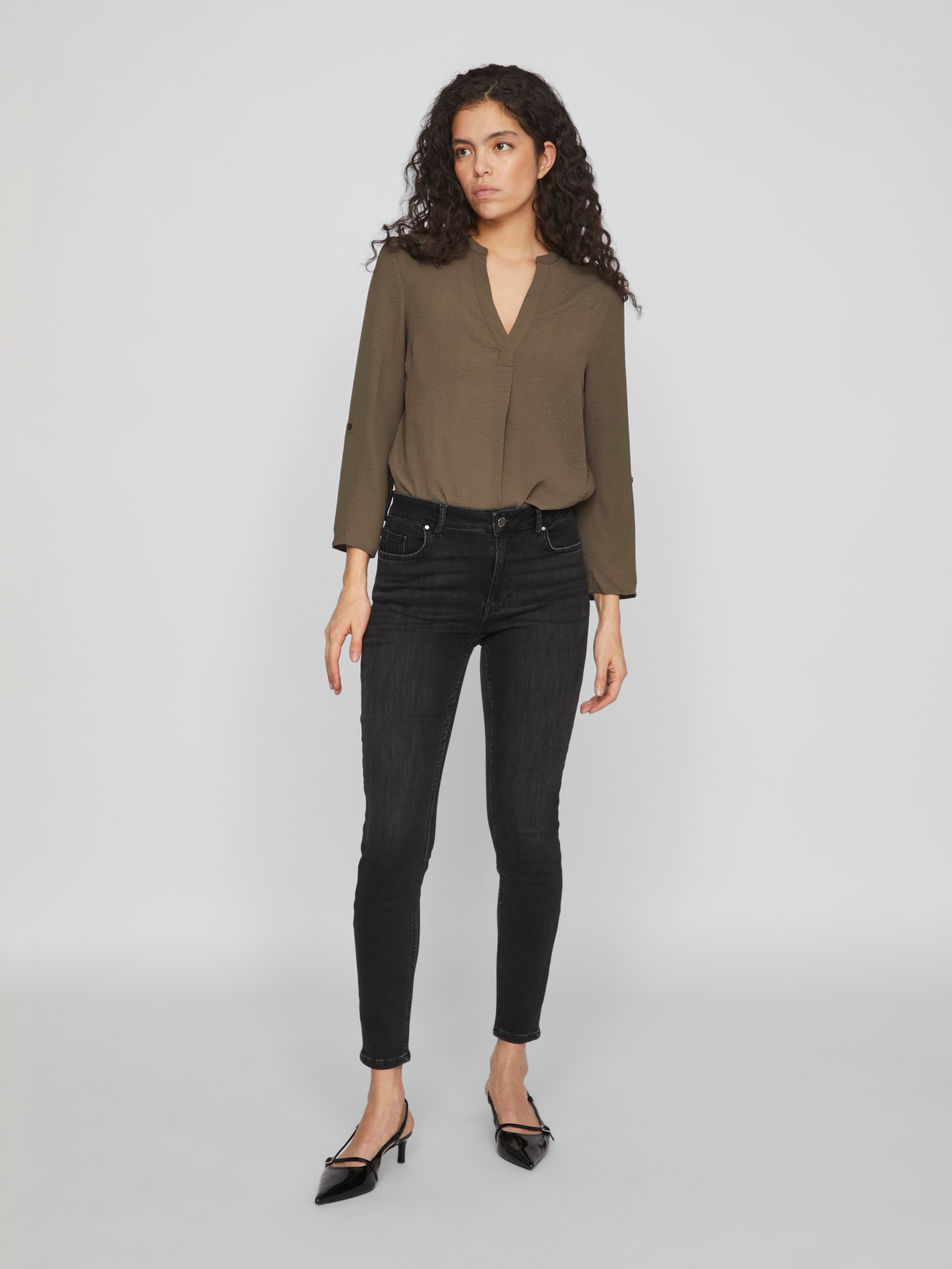 Skinny-fit-Jeans VILA "VISARAH WU01 RW SKINNY JEANS - NOOS", Damen, Gr. S (36), Länge 32, schwarz (schwarz denim), Denim/Jeans, Obermaterial: 82% Baumwolle, 10% sonstige Fasern, 6% Polyester, 2% Elasthan, unifarben, skinny fit, Jeans 4
