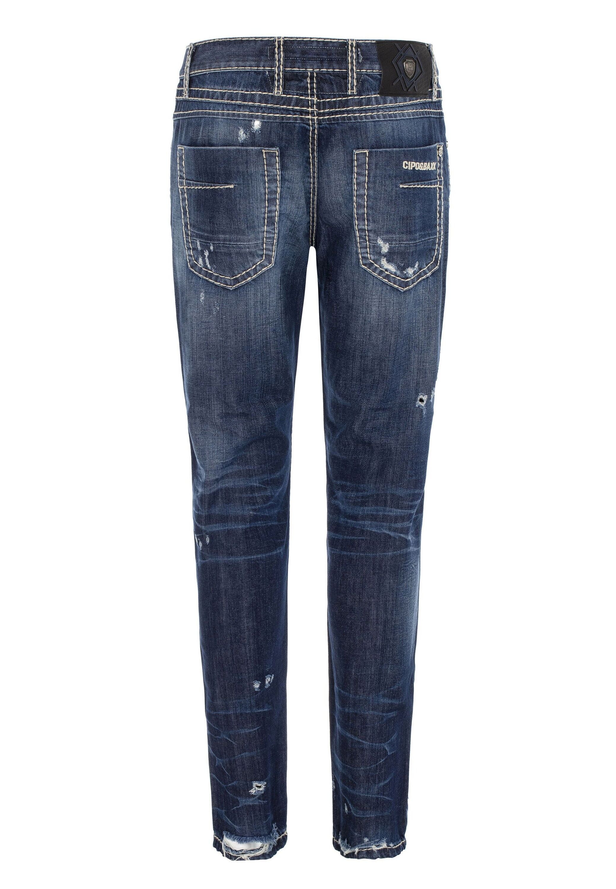 Cipo & Baxx Regular-fit-Jeans »DENIM«, bequeme Jeans mit stylischen Used-Elementen, CD606