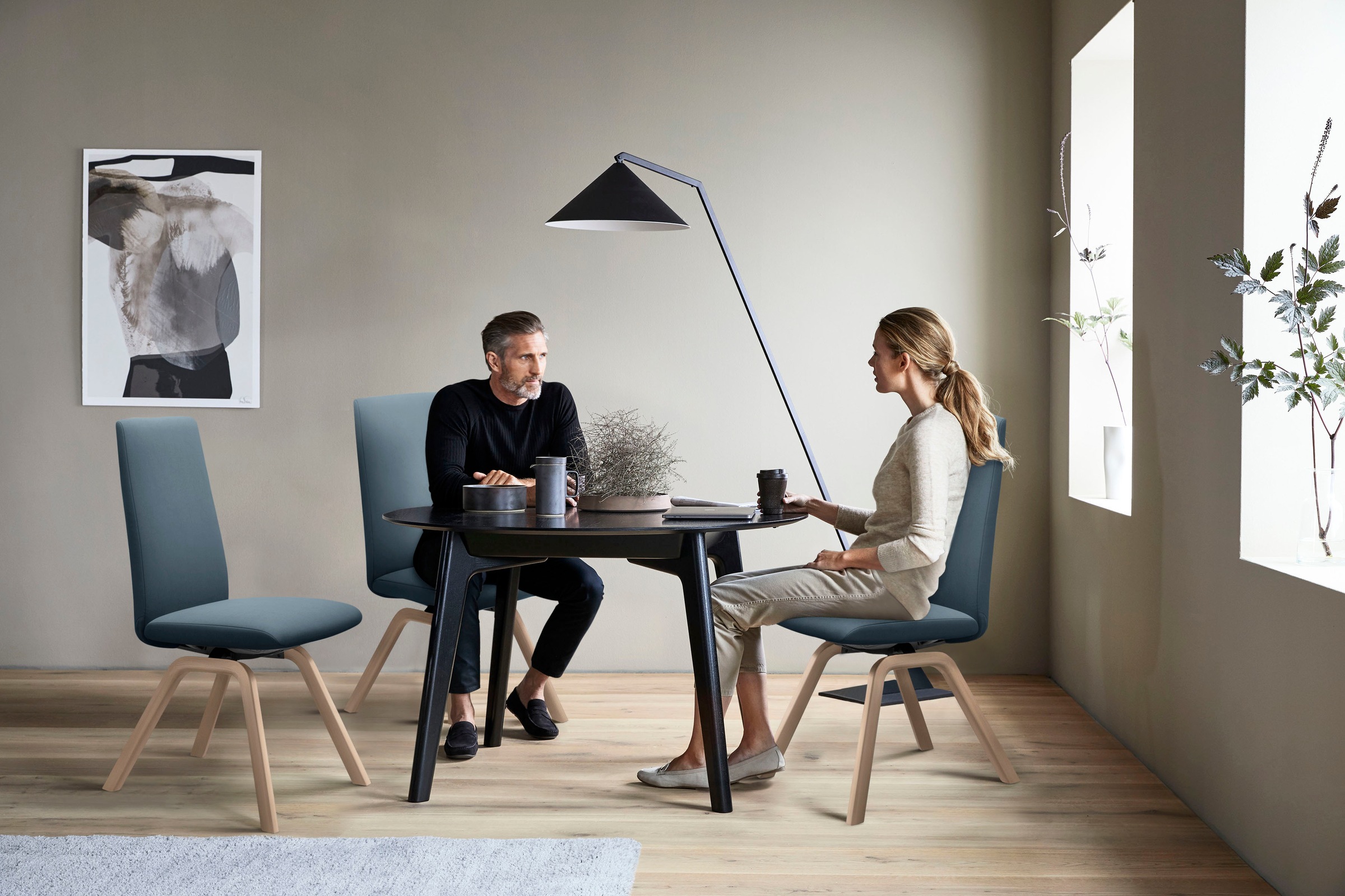 Stressless® Polsterstuhl »Laurel«, Microfaser DINAMICA, High Back, Größe L, mit schräggestellten Beinen in Walnuss