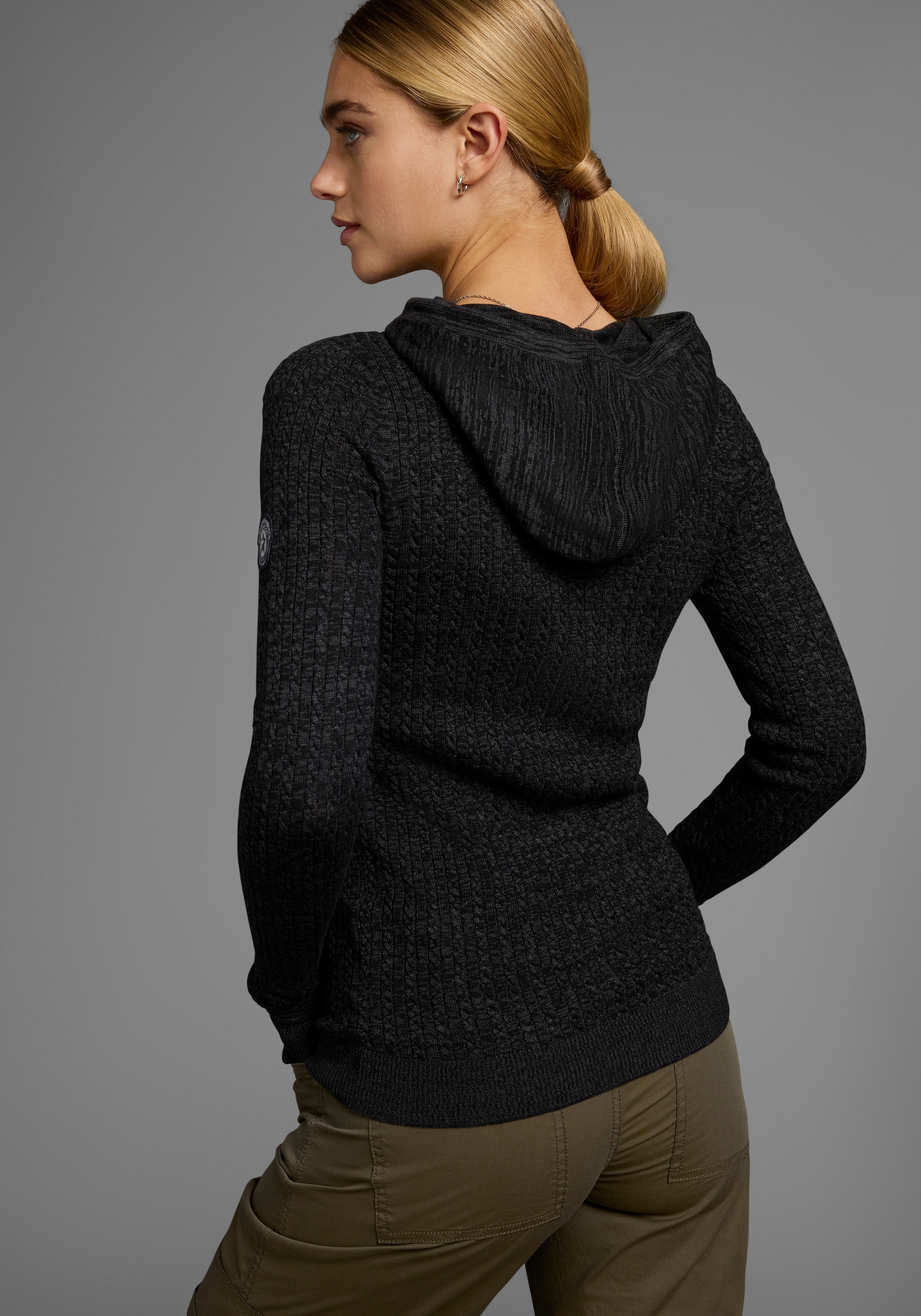 KangaROOS Kapuzenpullover, im feinen Zopf-Strick-Design