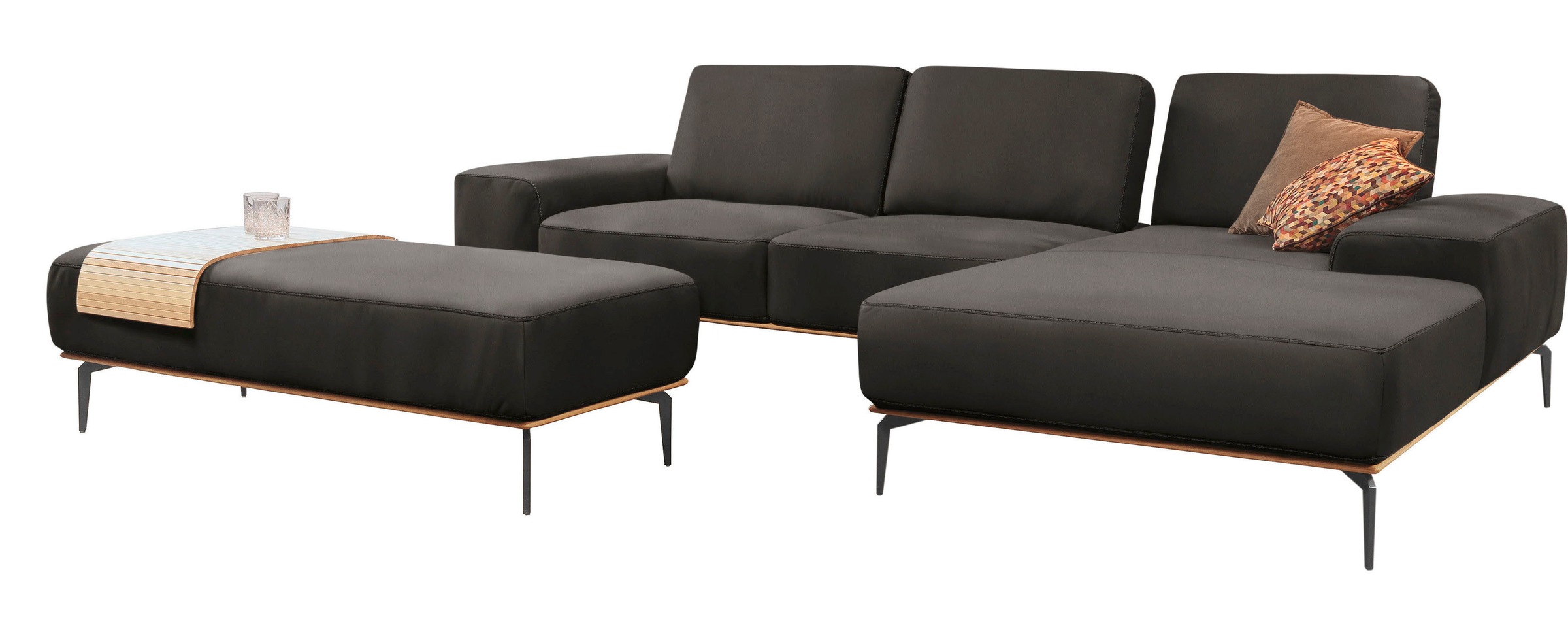 W.SCHILLIG Ecksofa »run, Designsofa mit tollem Sitzkomfort, bequem, L-Form«, mit Holzsockel, Füße in Schwarz pulverbeschichtet, Breite 319 cm
