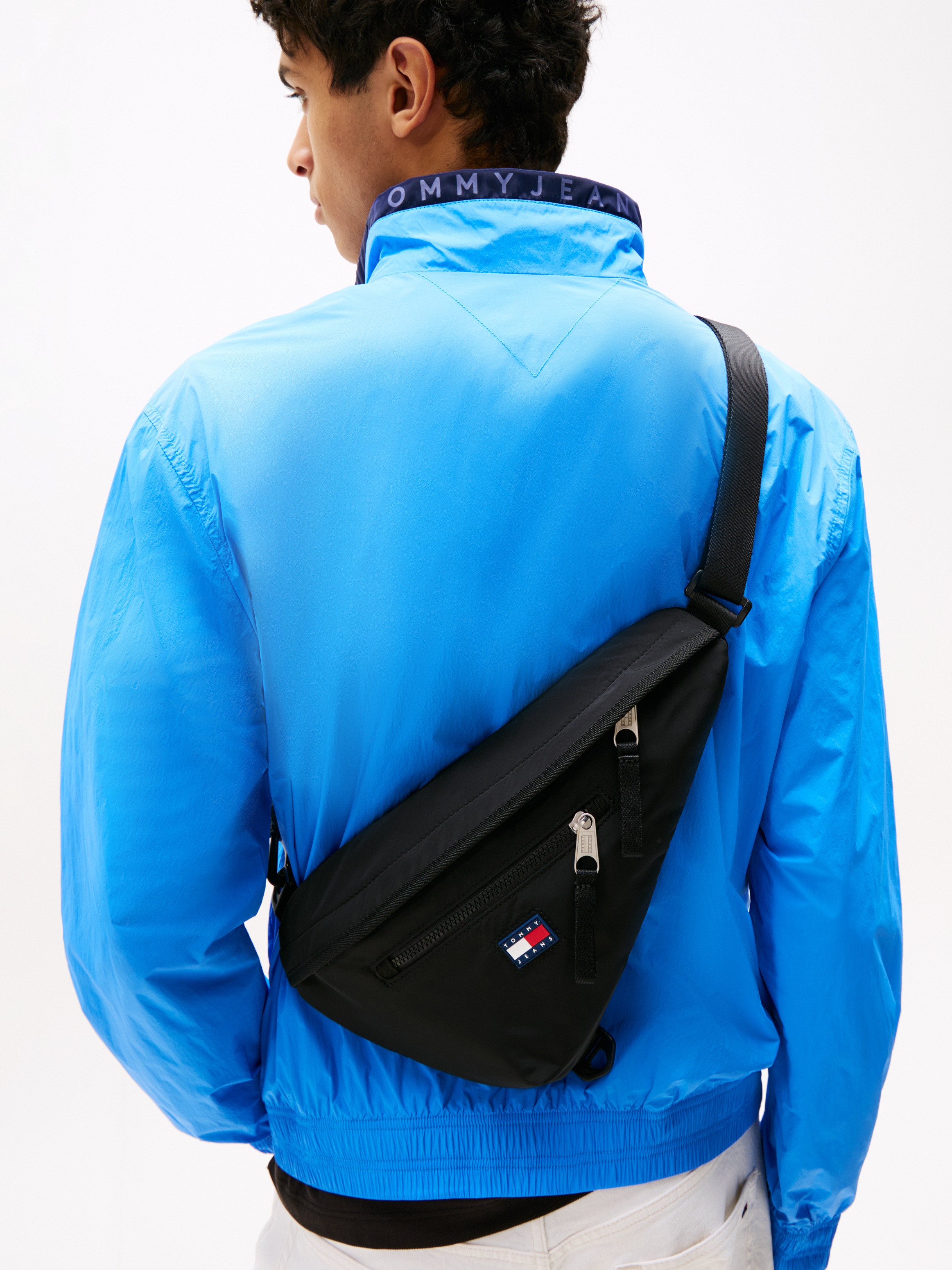 Tommy Jeans Bauchtasche »TJM URBAN SLING BAG«, Men-Umhängetasche, Minibag mit Logoflag
