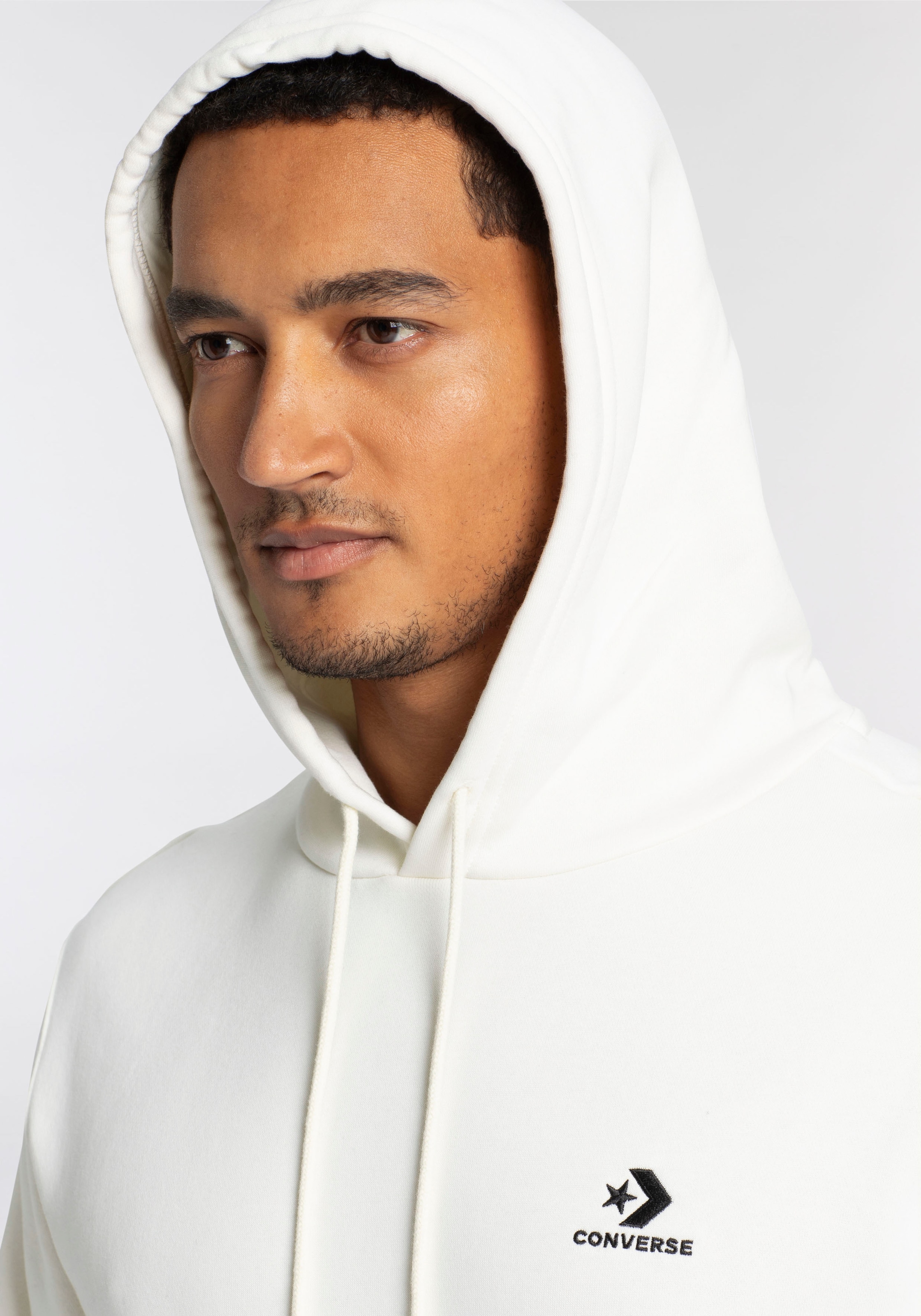 Converse Kapuzensweatshirt »EMBROIDERED STAR CHEVRON BRUSHED BACK FLEECE HOODIE«, (1 tlg.), Unisex