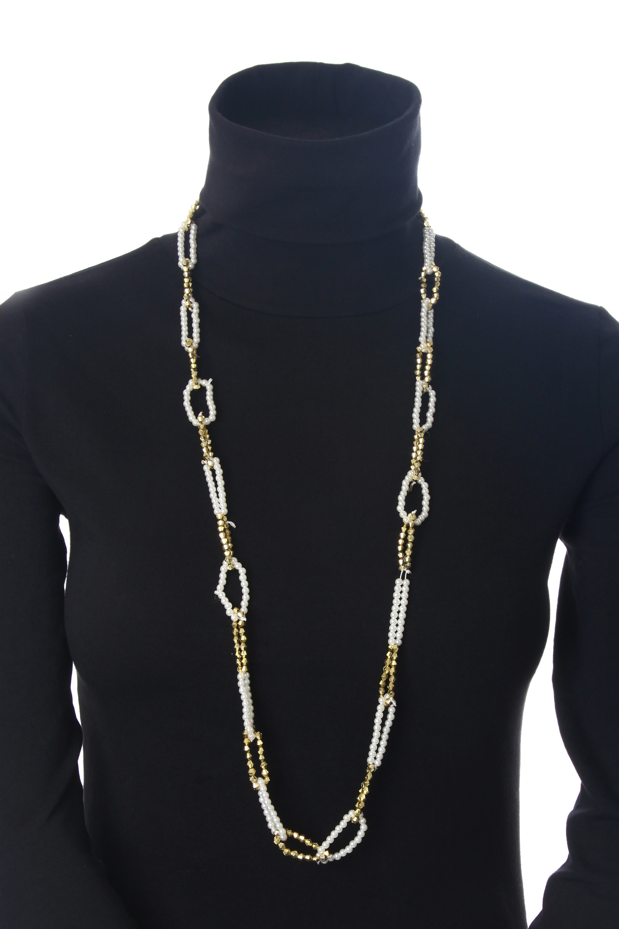 COLLEZIONE ALESSANDRO Lange Kette »Nike«, mit metallisierten Kunststoffperlen