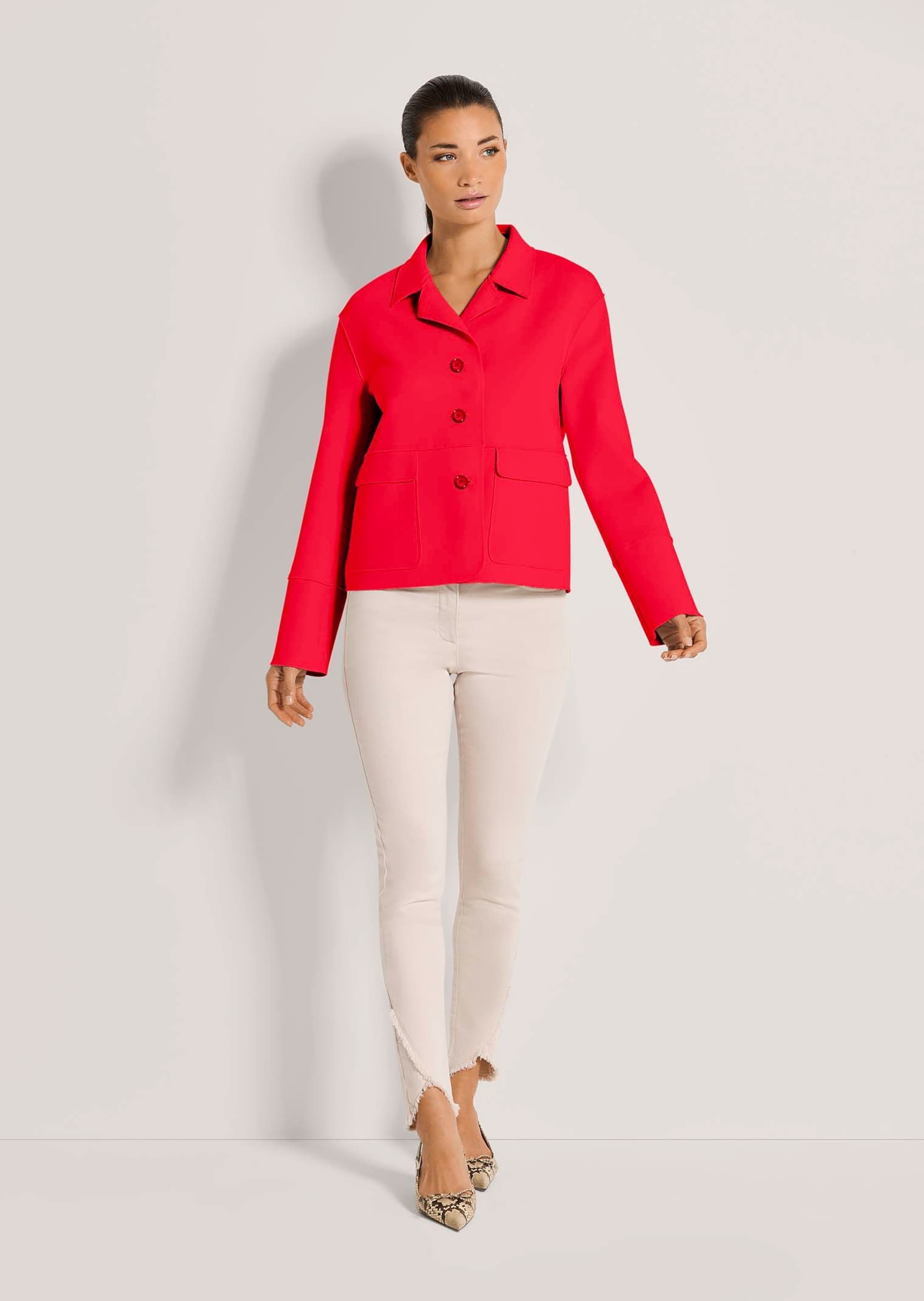 MADELEINE Jackenblazer "Kurzblazer Moderner Damenblazer mit Hemdkragen" Off günstig online kaufen