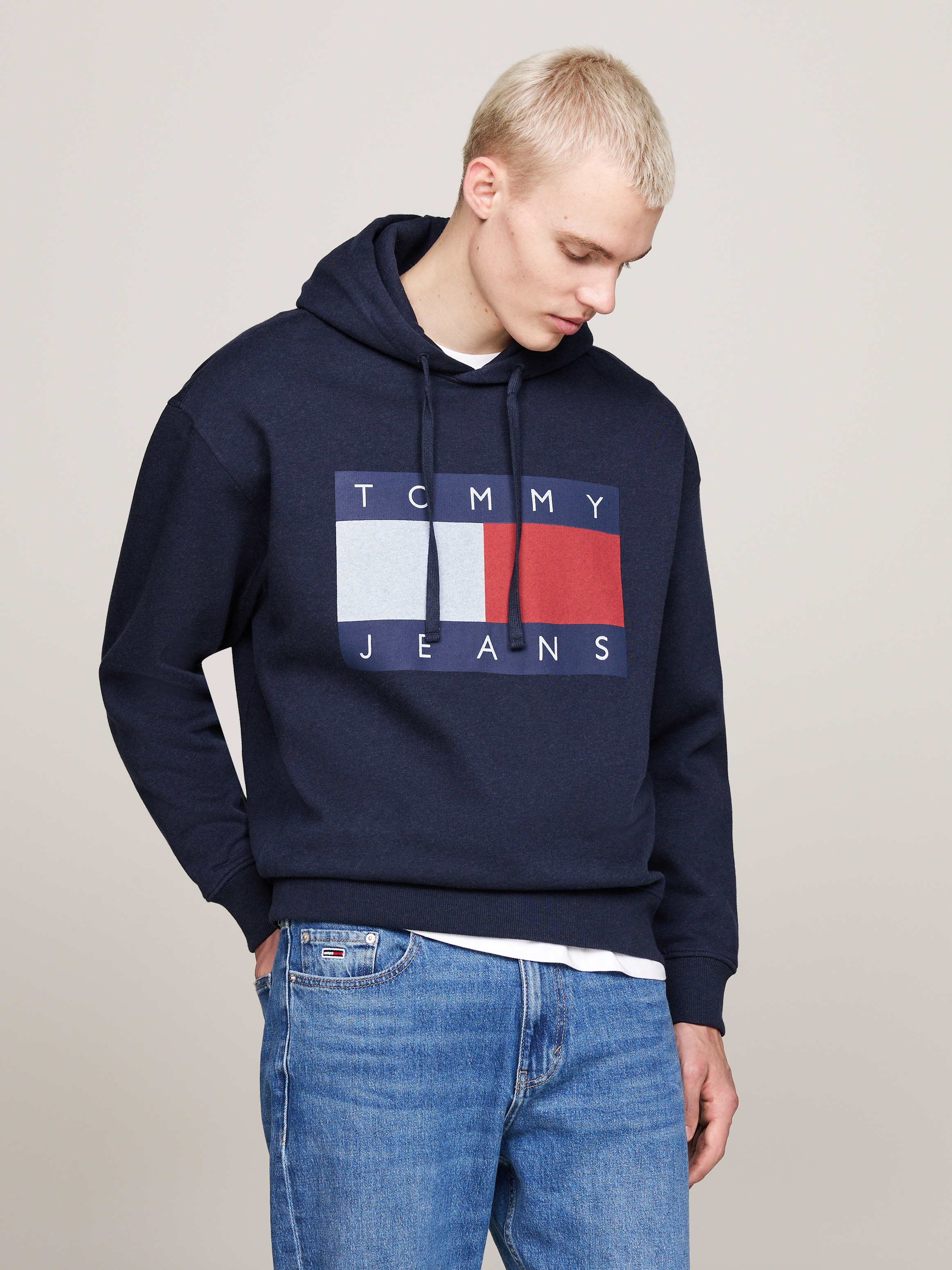 Sweatshirt »TJM RLX MELANGE FLAG HOODIE«, mit bedruckten Markenlogo auf Brusthöhe