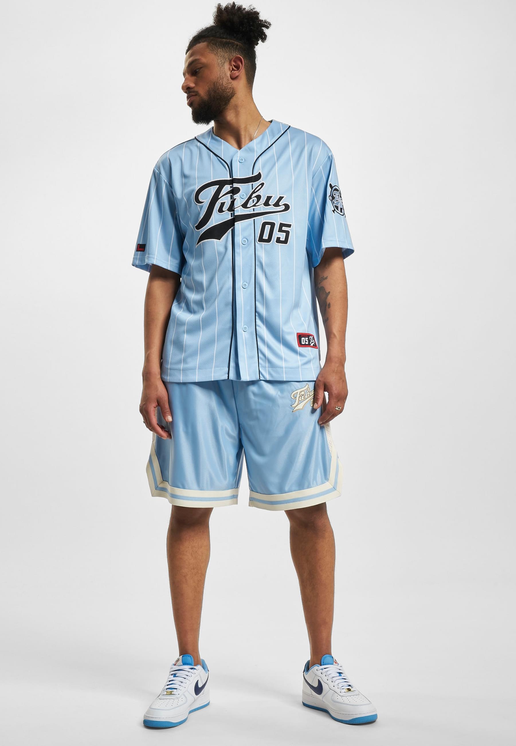 Fubu T-Shirt »Fubu Herren FM232-003-3 FUBU Varsity Pinstripe Baseball Jersey«, (1 tlg.)