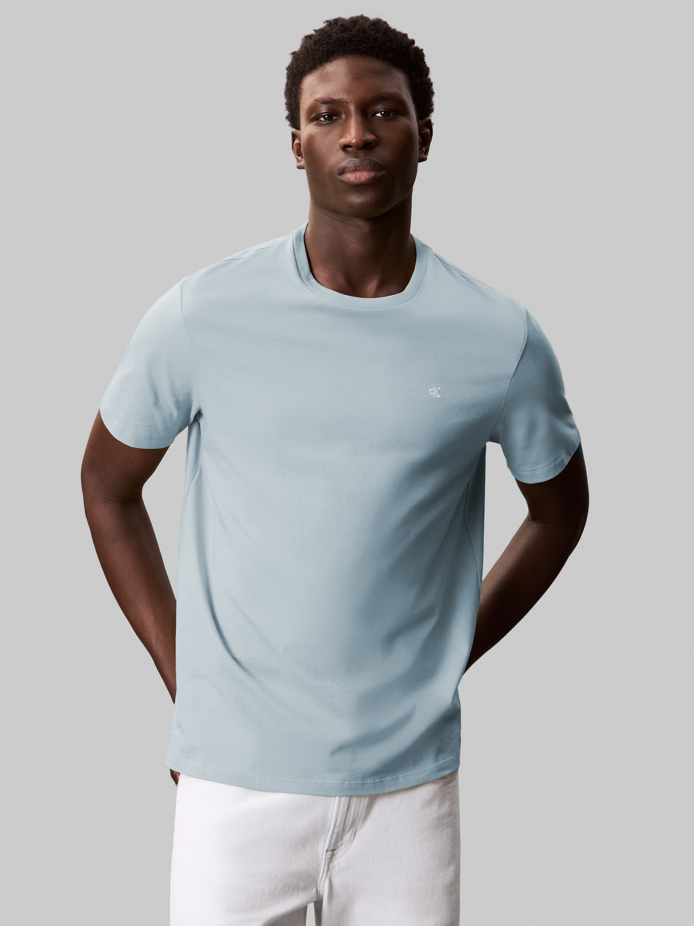Calvin Klein Jeans T-Shirt "SS SMOOTH CTTN SOLID CREWNK TEE", mit Logo günstig online kaufen