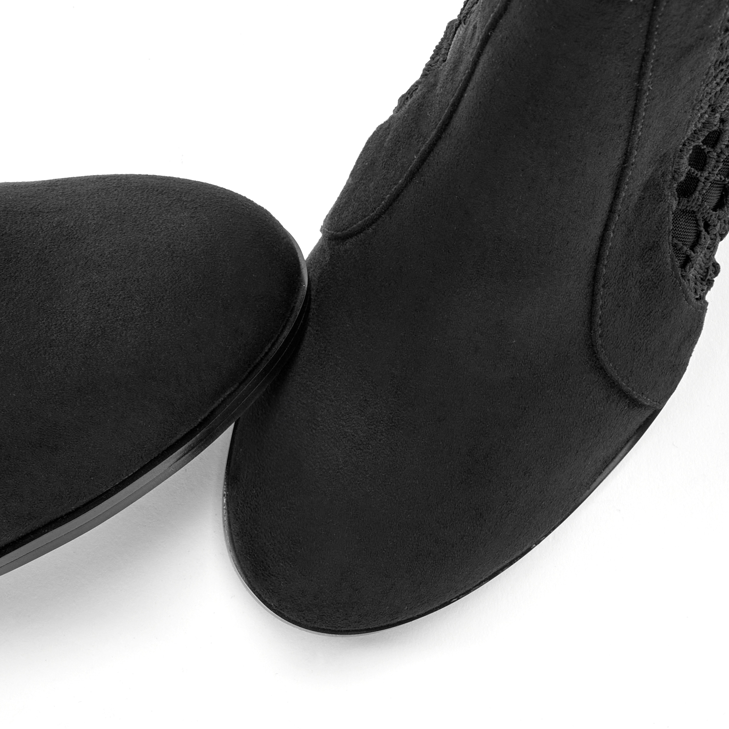 LASCANA High-Heel-Stiefelette »Ankle Boot, Stiefel«, mit modischer Spitze und bequemen Blockabsatz