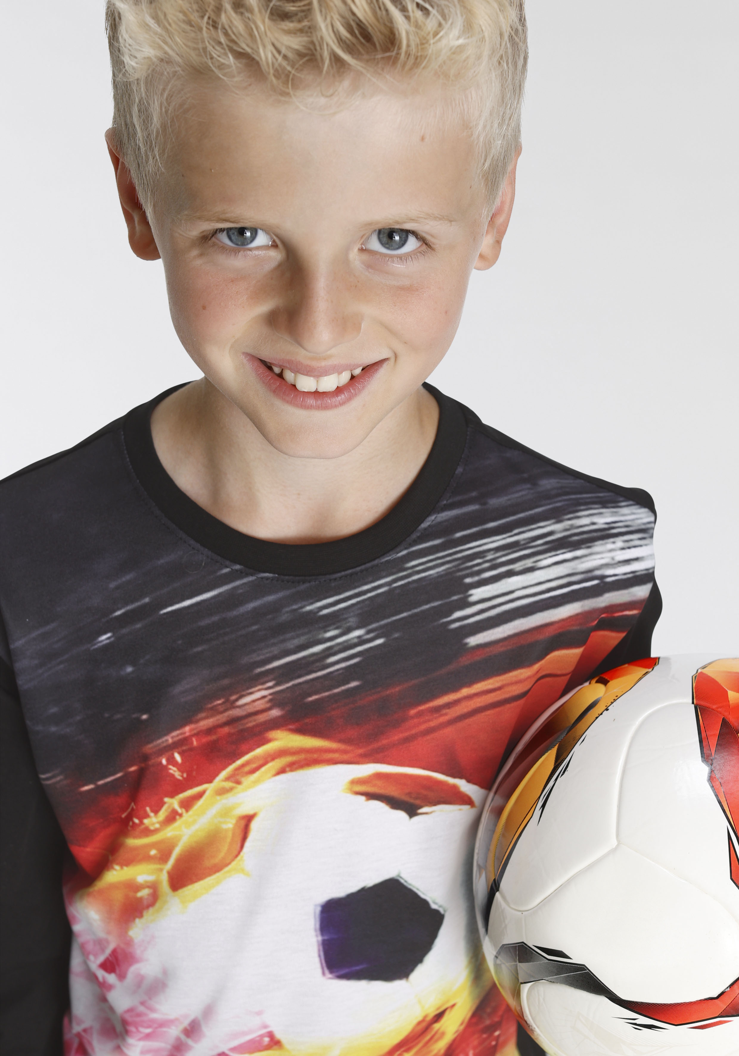 Thumbnail - KIDSWORLD Langarmshirt "FUSSBALL" Langarm, Basic-Passform, bedruckt, Rundhalsausschnitt