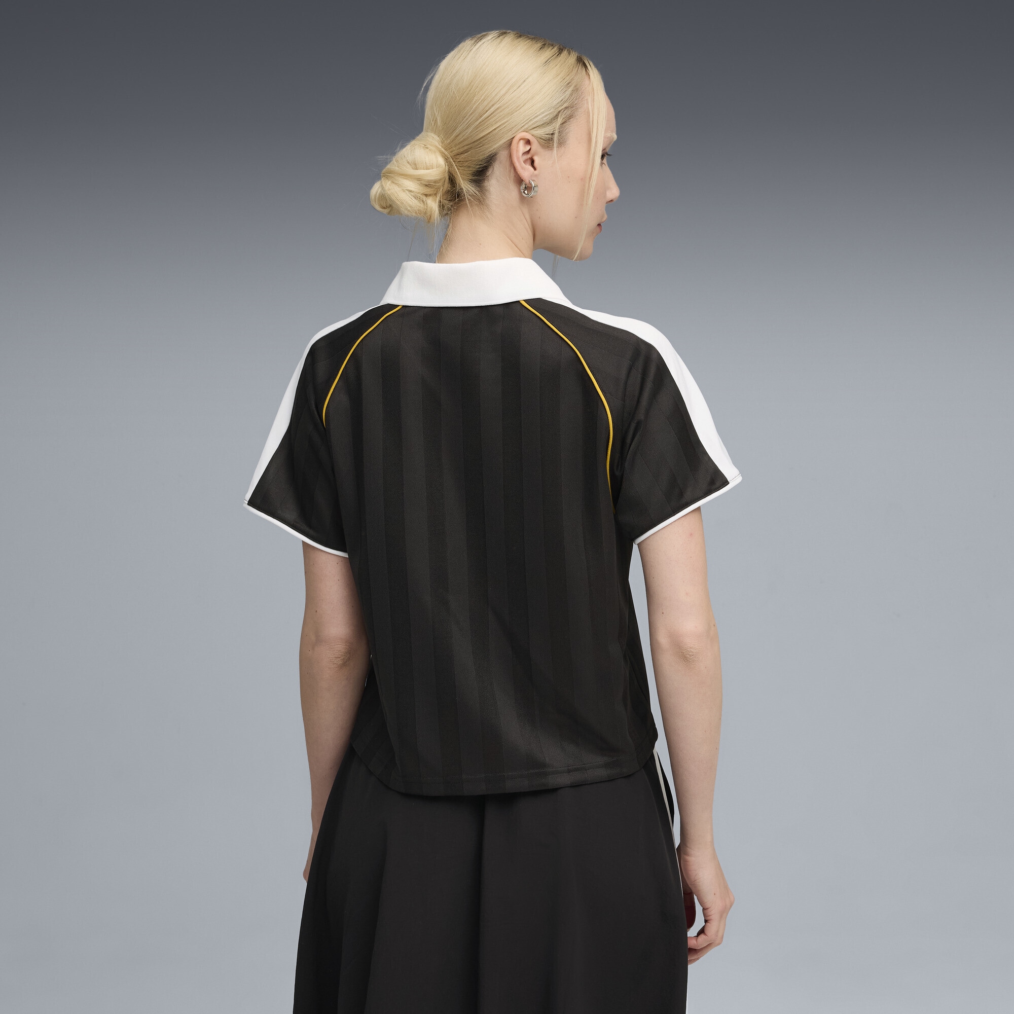 PUMA Trainingsshirt »T7 Relaxed Fußballtrikot Damen«