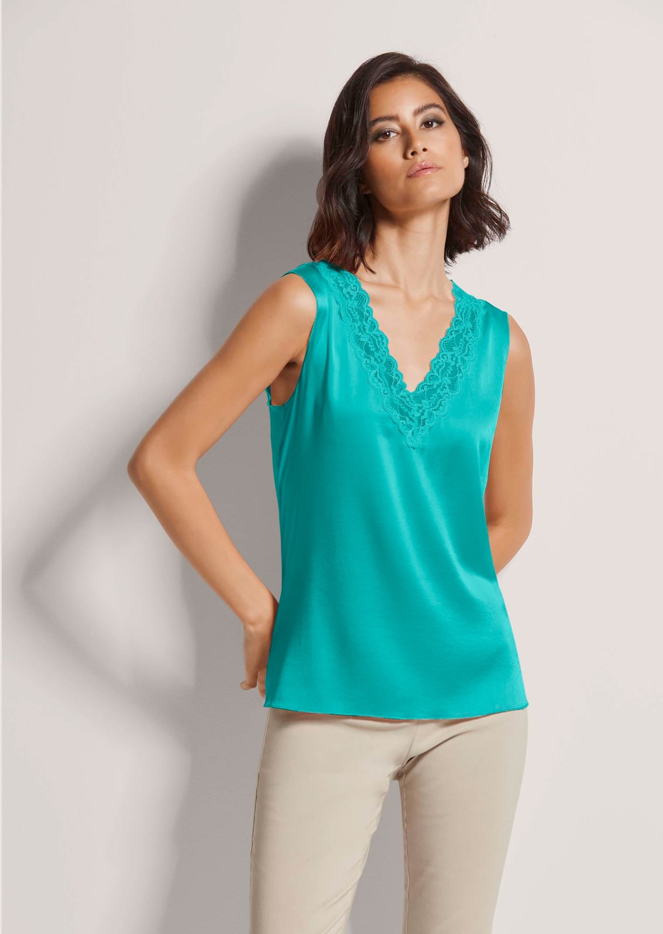 MADELEINE Trägertop »Top Lingerie-Top aus Seidensatin« edle Spitze am Ausschnitt