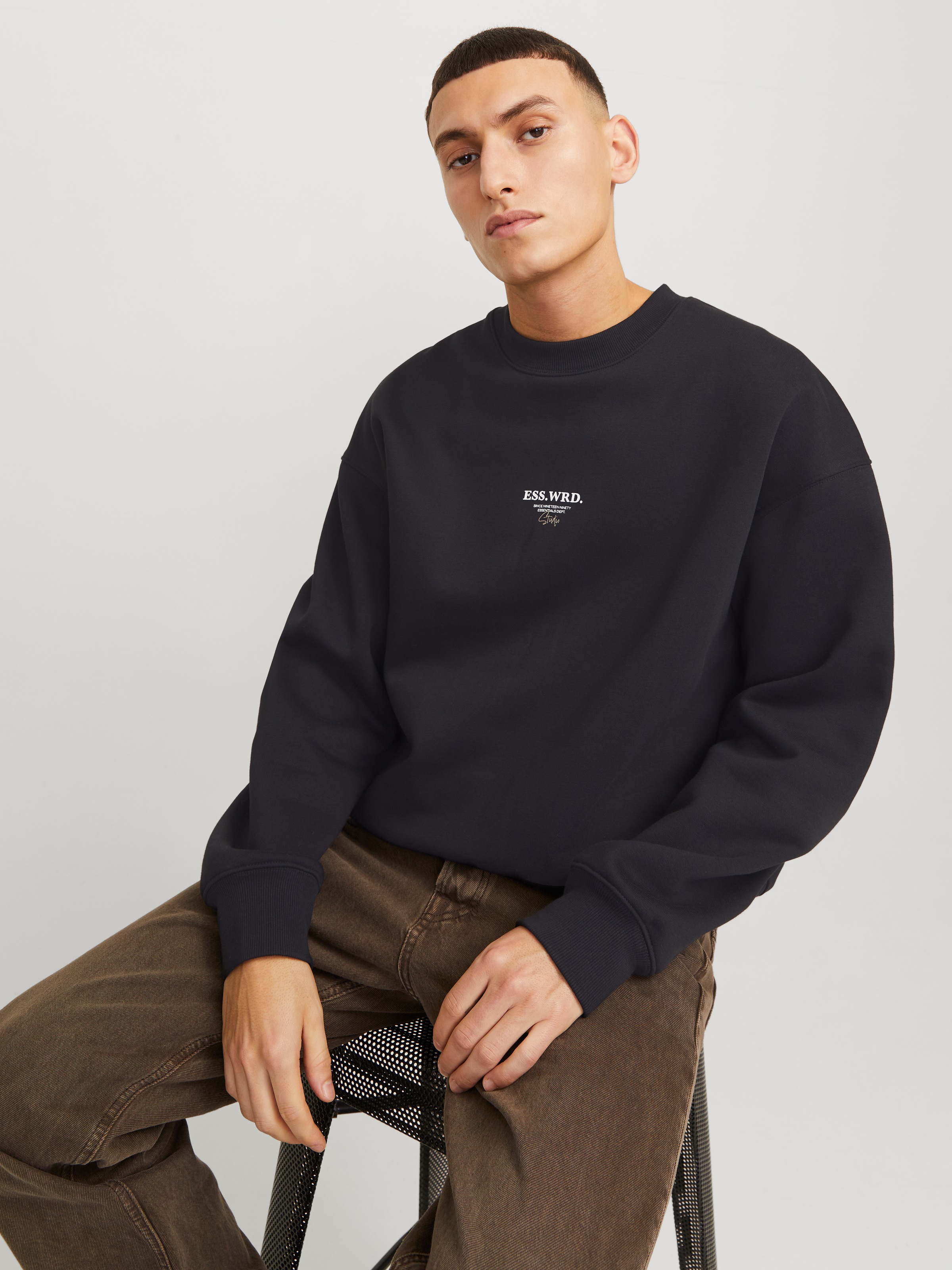 Jack & Jones Sweatshirt "JJEURBAN EDGE STUDIO SWEAT CREW NOOS", mit Front u günstig online kaufen