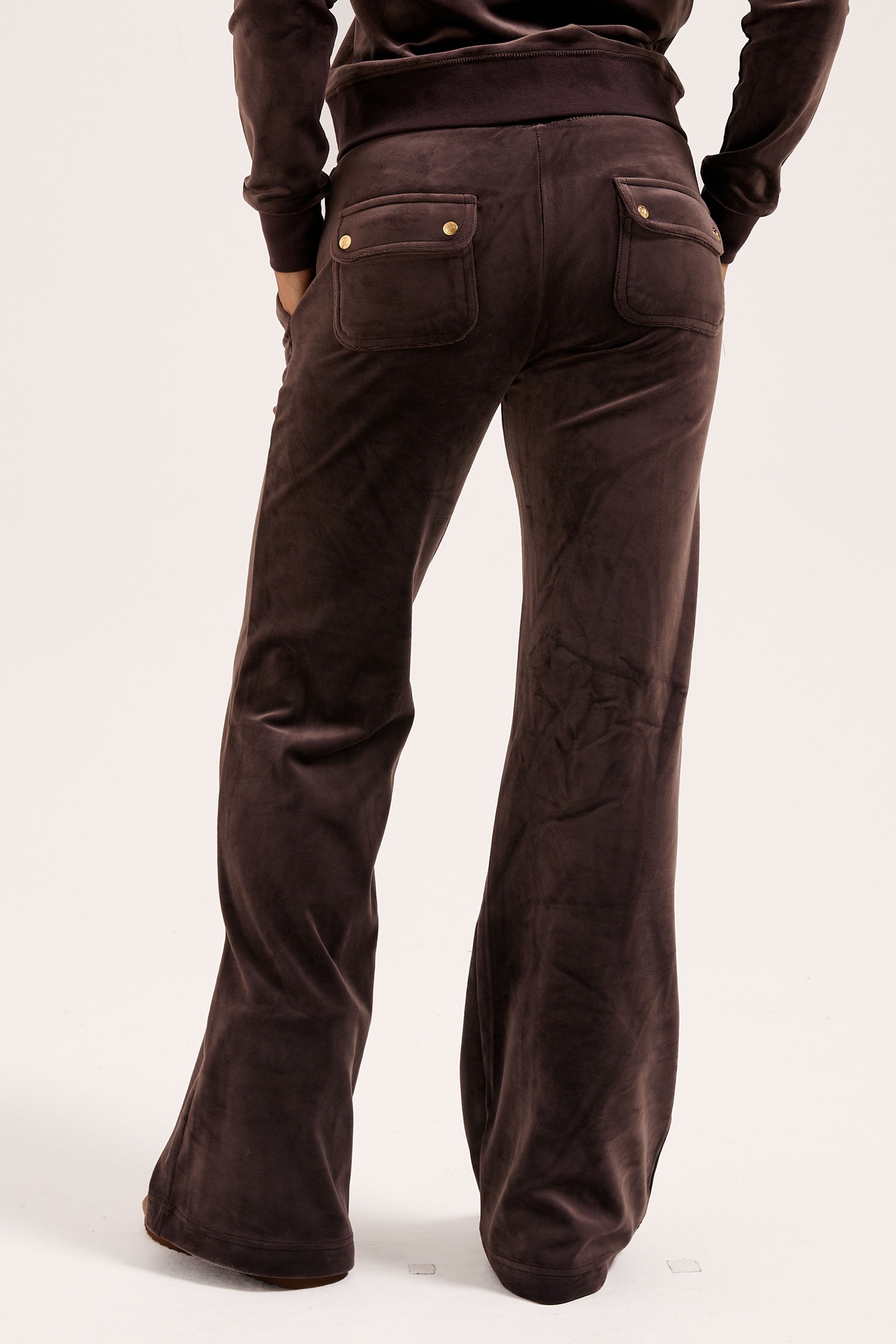 Juicy Couture Sweathose »LAYLA LOW RISE POCKET GOLD HARDWARE PANT Damen«  Trainingshose Damen, Sweathose, Velour, Jogginghose mit Glitzer, Sale