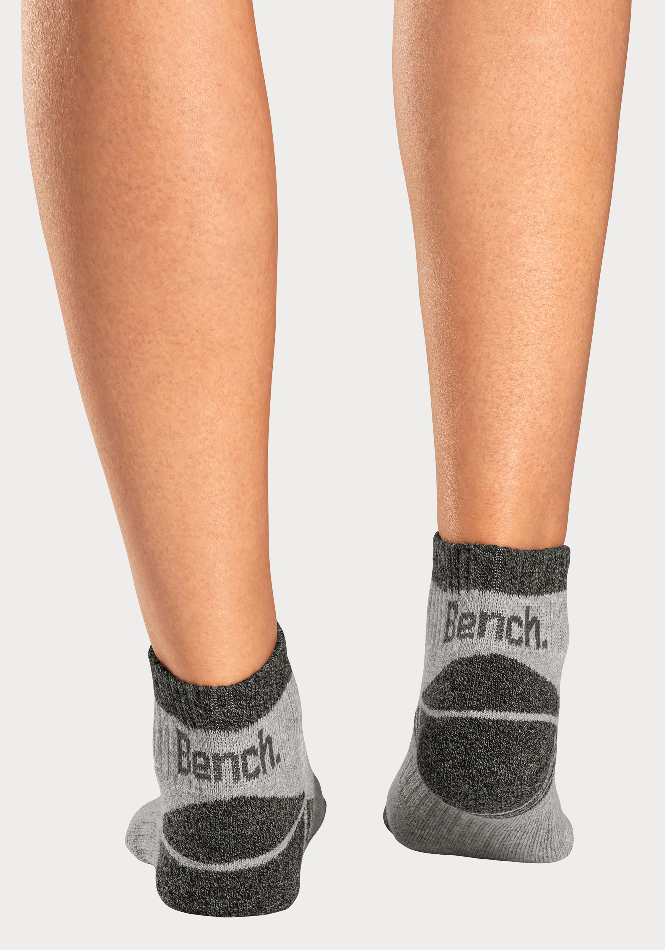 Bench. Kurzsocken, (Packung, 3 Paar), mit Mittelfußgummi und Pikee