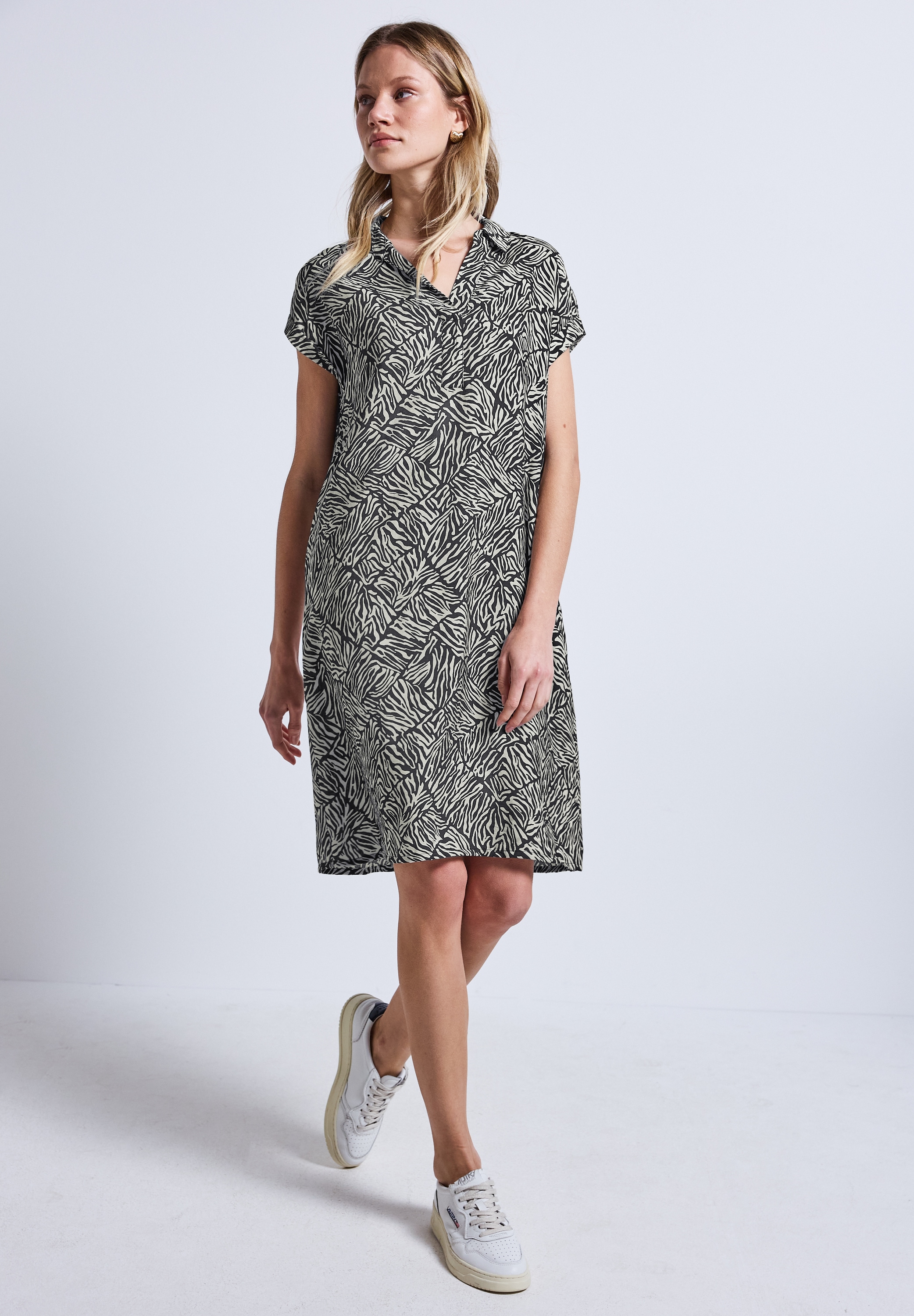 STREET ONE Shirtkleid, mit seitlichen Einschubtaschen günstig online kaufen