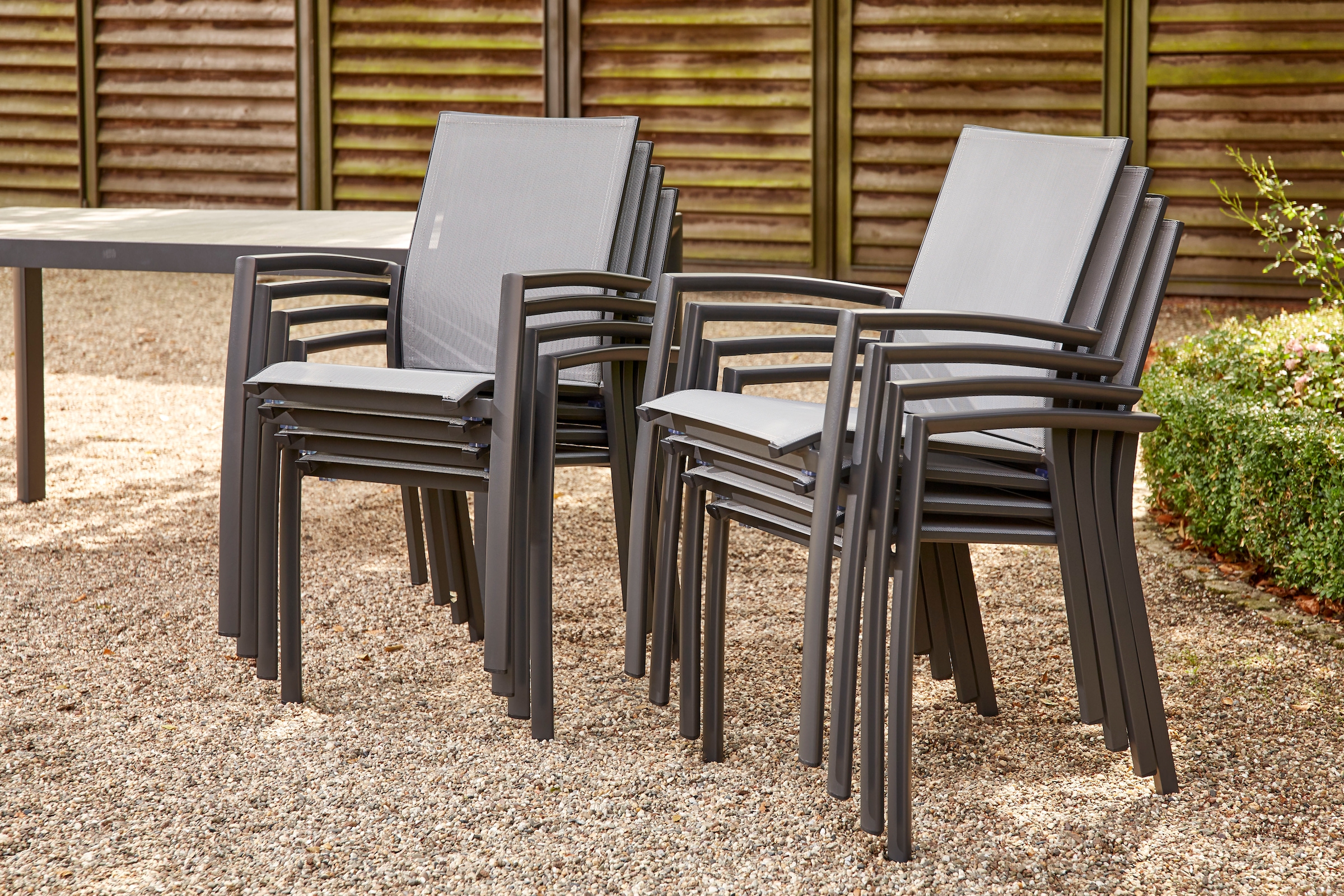 Siena Garden Gartensessel »VELIA Stapelsessel matt anthrazit« Gestell aus Aluminium, Ranotex®-Gewebe dunkelgrau