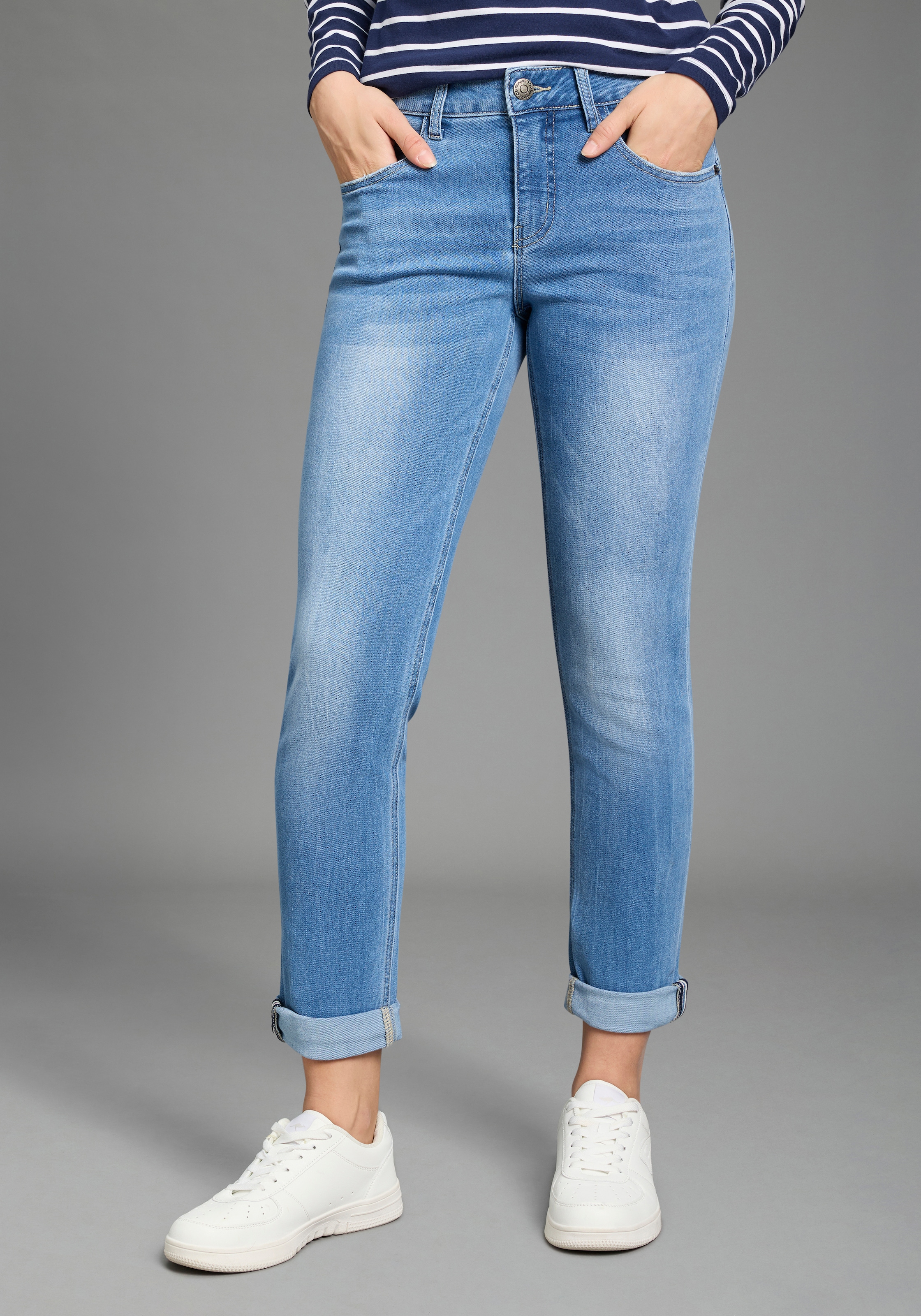 KangaROOS Relax-fit-Jeans "RELAX-FIT HIGH WAIST", knöchelfreie Schnittform, günstig online kaufen