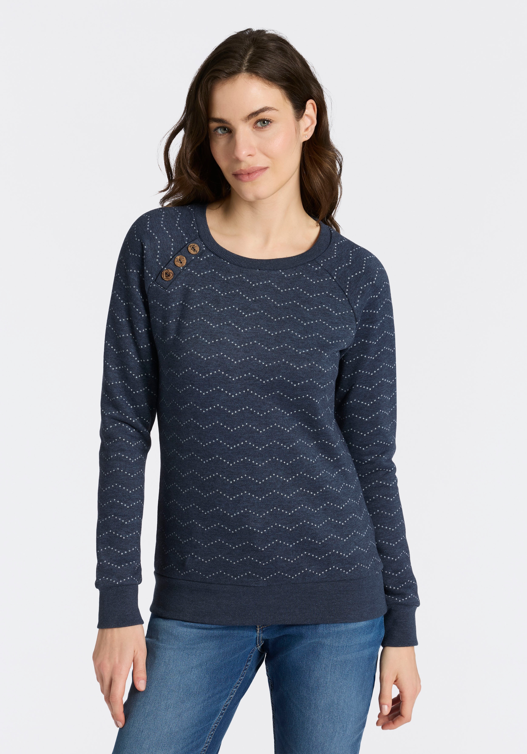 Ragwear "DARIA ZIG ZAG O", mit Zierknöpfen am Ausschnitt