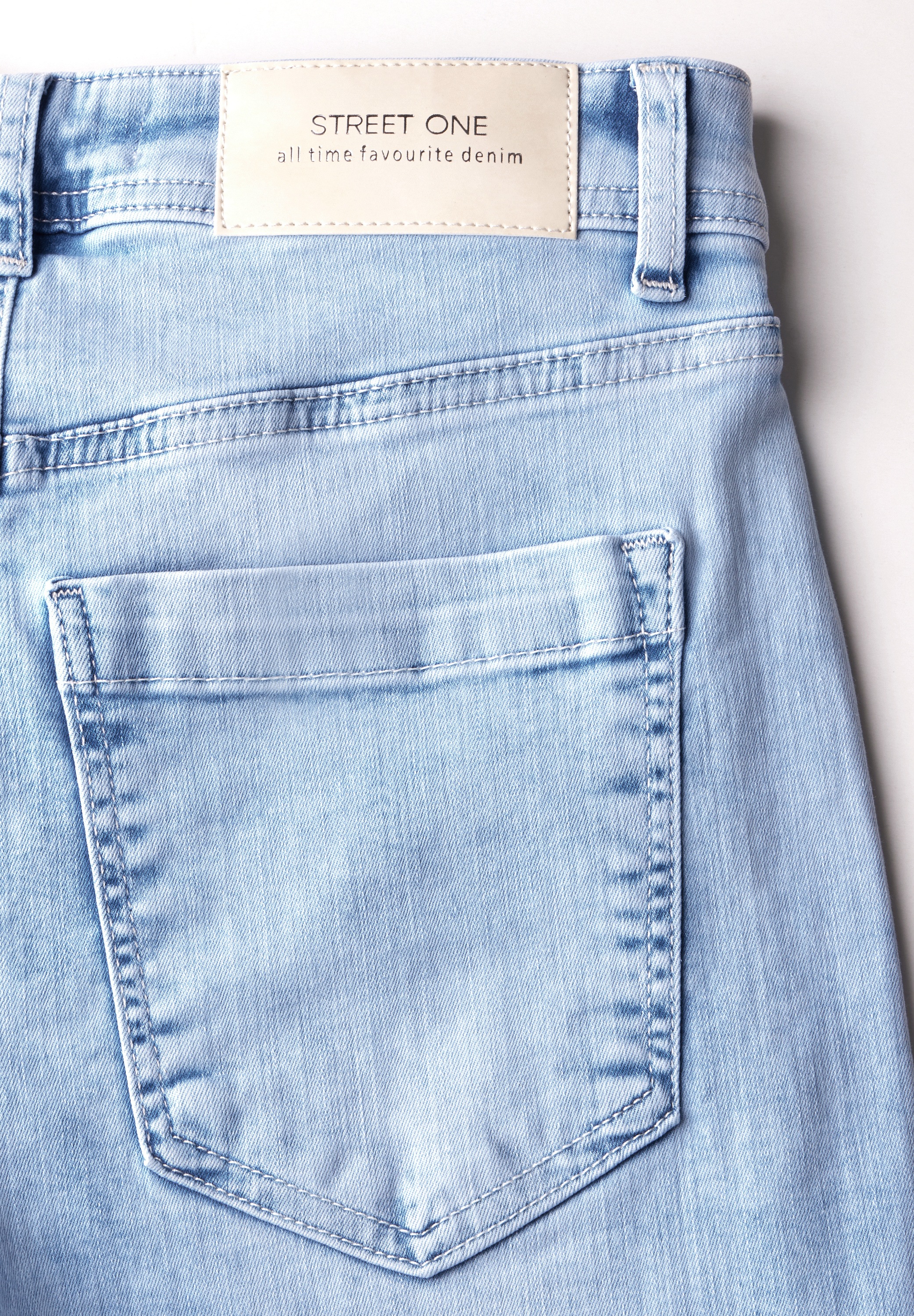 STREET ONE Loose-fit-Jeans, softer Materialmix