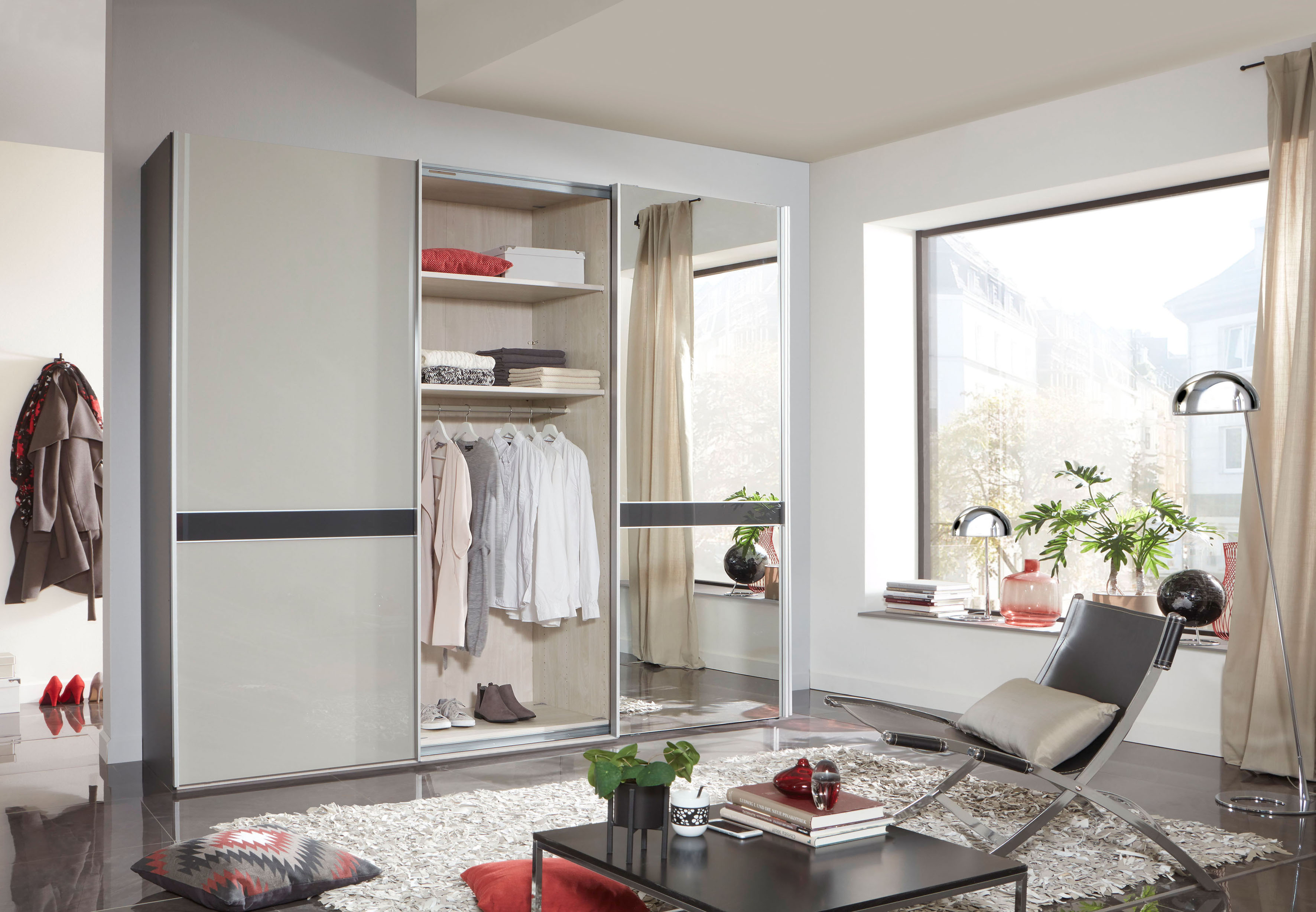 Thumbnail - WIEMANN Schwebetürenschrank "Rialto" hochwertige Glas- und Spiegelfront mit Querriegel