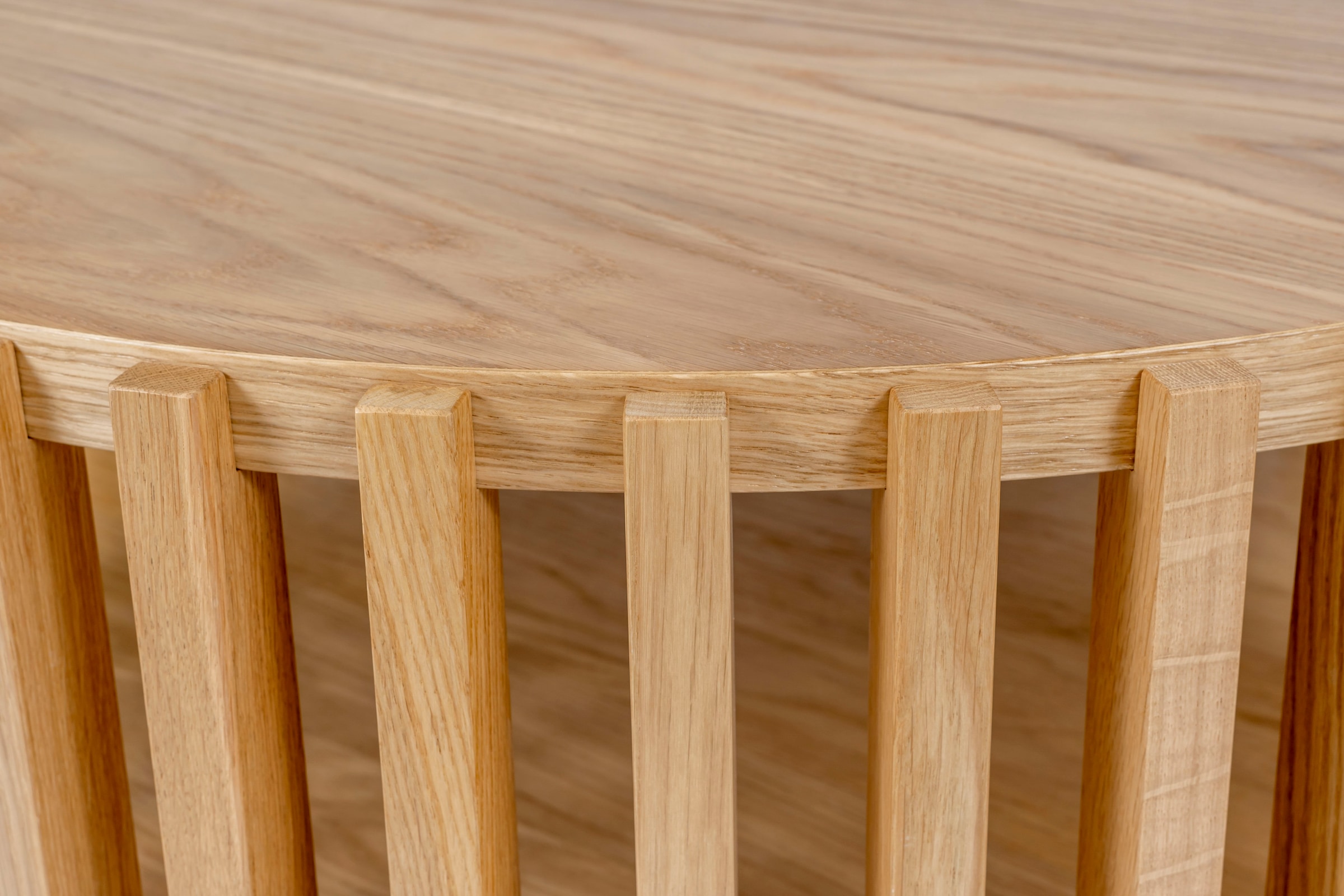 Woodman Couchtisch »Drum, Breite/Tiefe/Höhe: 83/83/42 cm«, Holzfurnier aus Eiche, Sproßen aus massiver Eiche