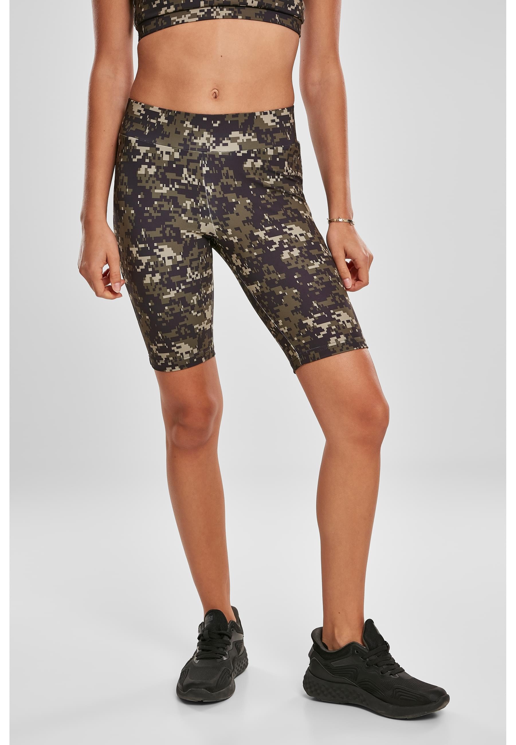 URBAN CLASSICS Stoffhose »Urban Classics Damen Ladies High Waist Camo Tech Cycle Shorts«, (1 tlg.)