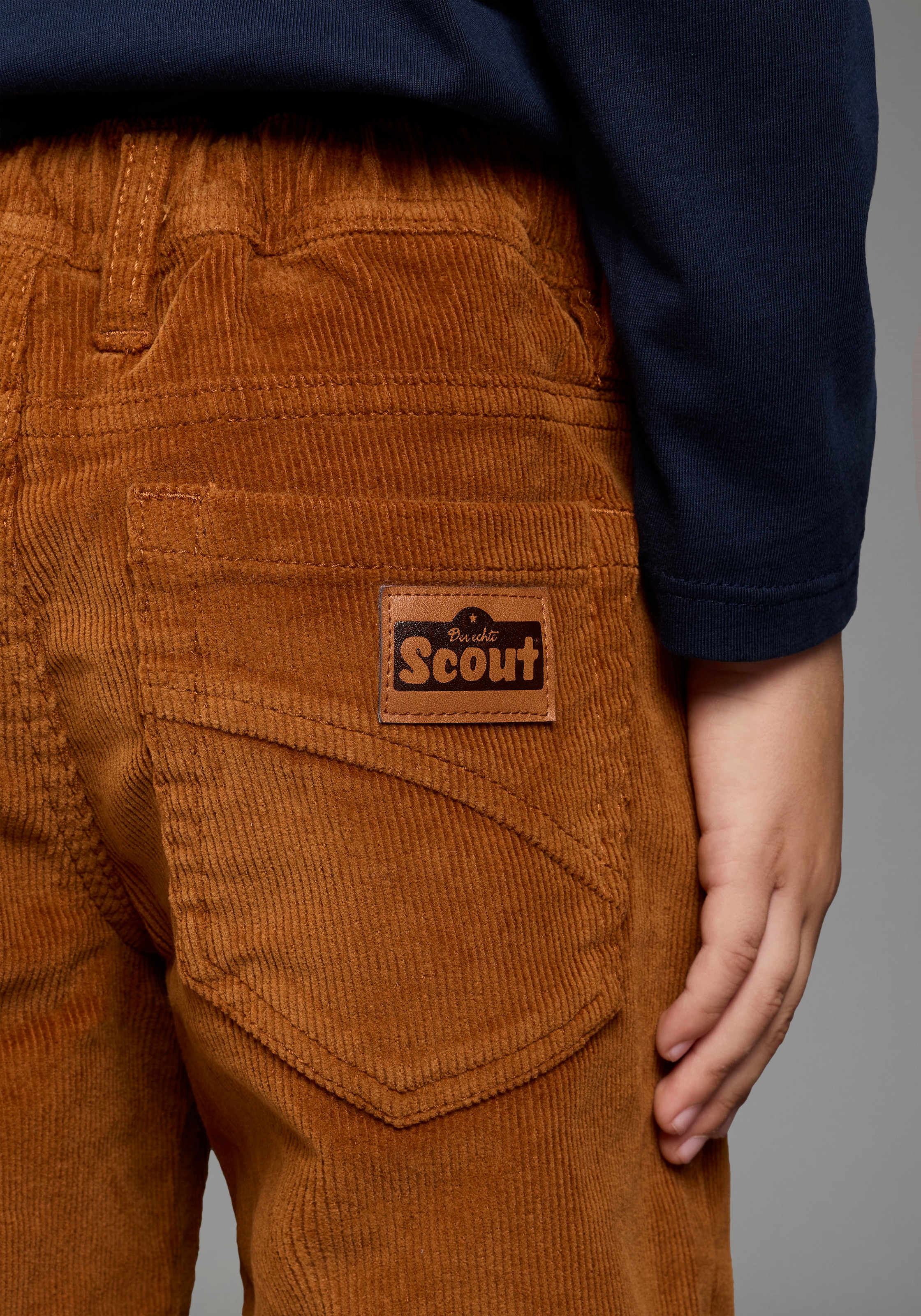 Scout Cordhose »Cordhose mit Cargotasche - NEU von SCOUT«  Cargo-Cordhose in lässige Passform und innenliegendem Gummizug