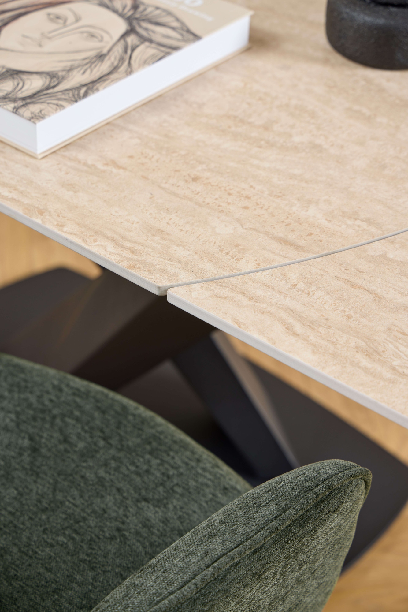 ACTONA GROUP Esszimmerstuhl »Graham, Polsterstuhl, Stuhl mit Polsterung« (Set) 2 Stk.Stoff, dekorativer Cut-Out, Drehfunktion, 4-Stern-Gestell, FSC™