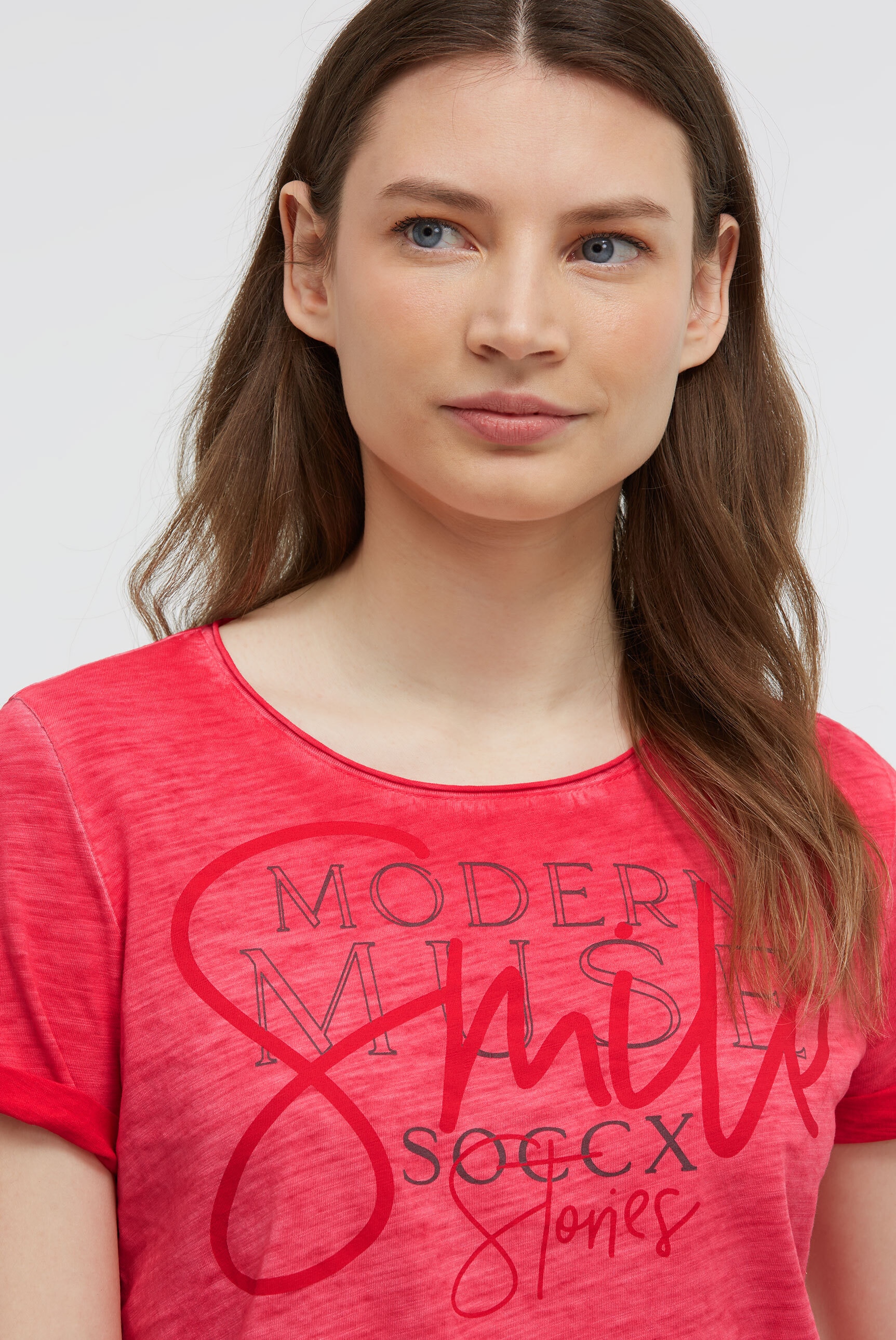 SOCCX Rundhalsshirt mit fixierten Turn-Up-Ärmeln
