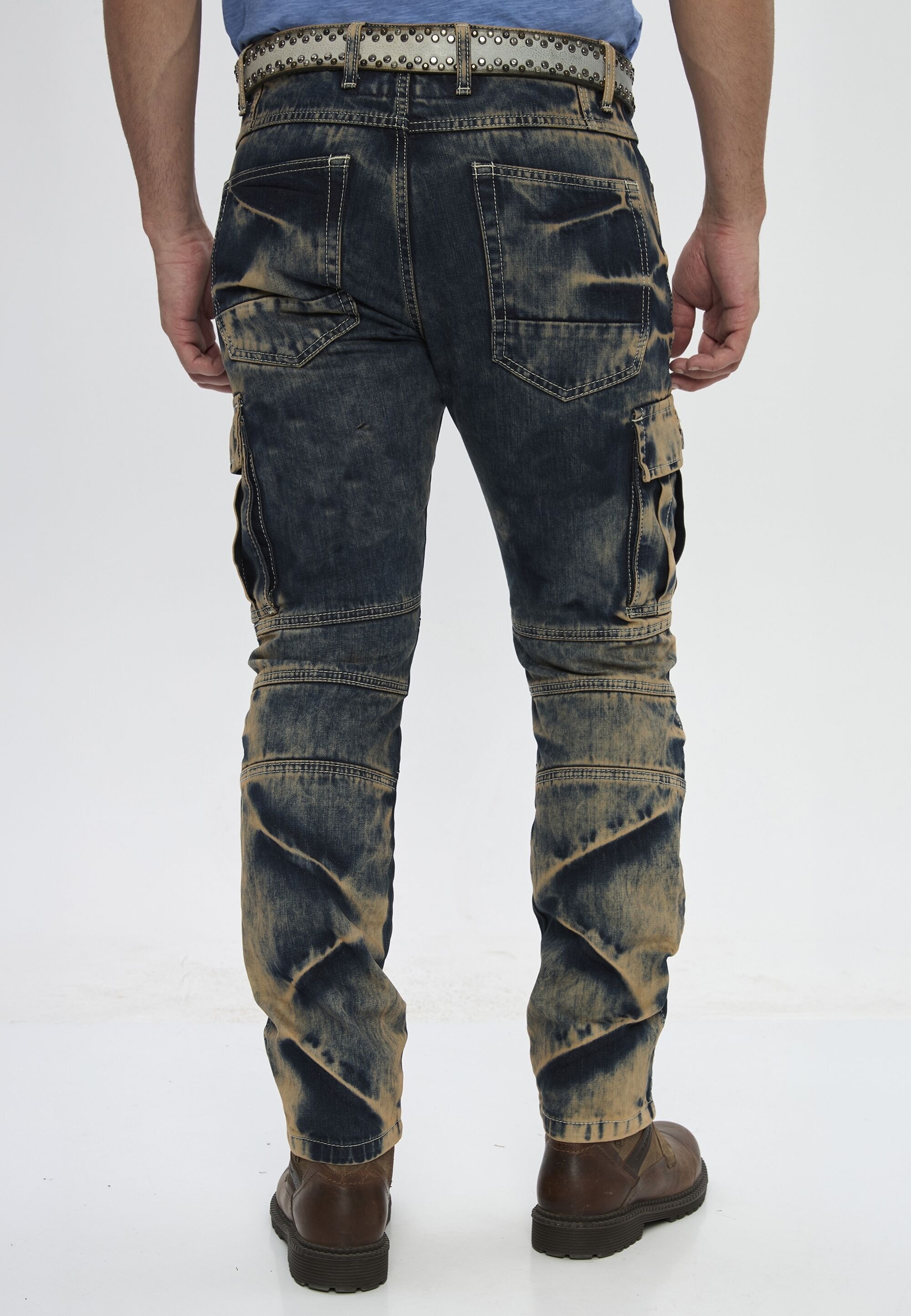 Cipo & Baxx Cargojeans »CD918« im Cargo-Style
