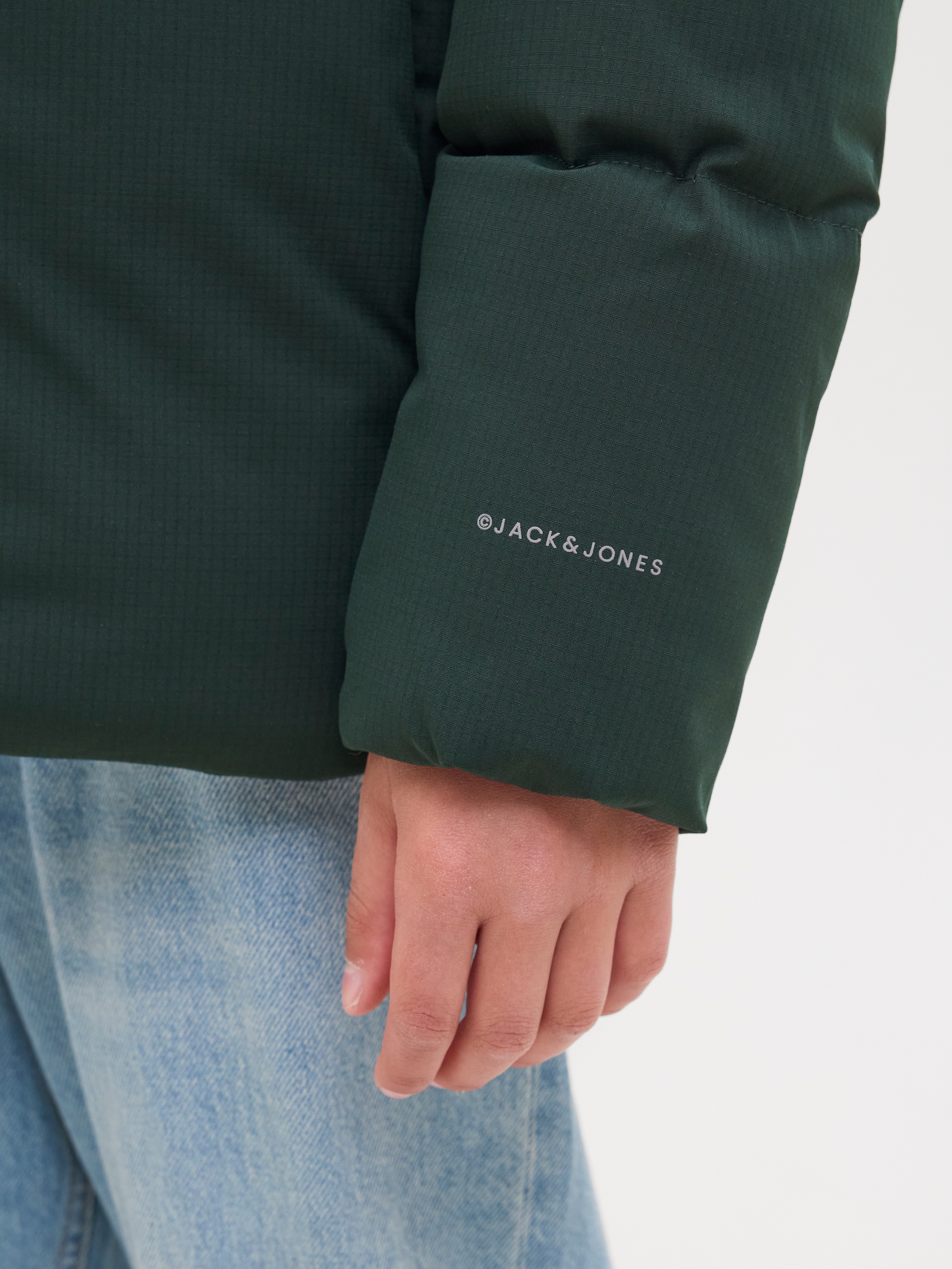 Thumbnail - Jack & Jones Junior Steppjacke "JJGLOBAL PUFFER JACKET JNR" mit Kapuze