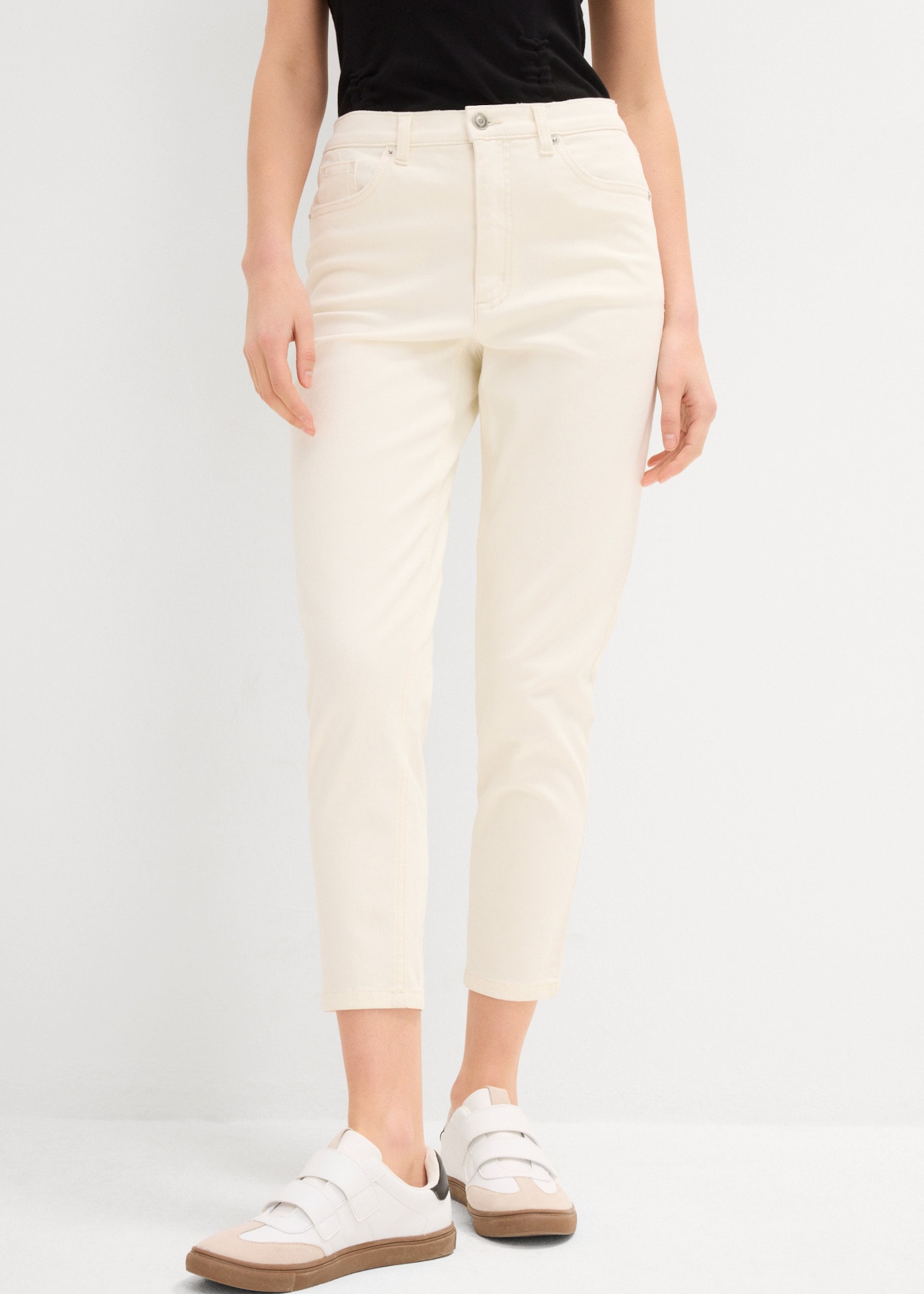 bonprix Mom-Jeans Loose Fit, Stretch-Anteil, 5-Pocket-Design