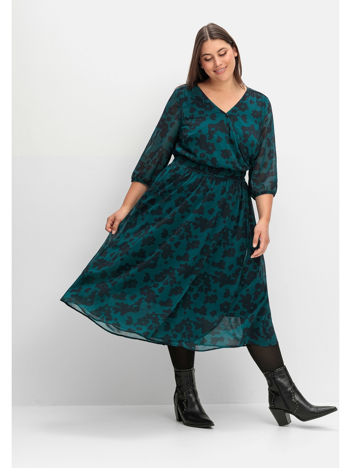 Sheego Chiffonkleid »Große Größen«, in Wickeloptik, mit Alloverprint