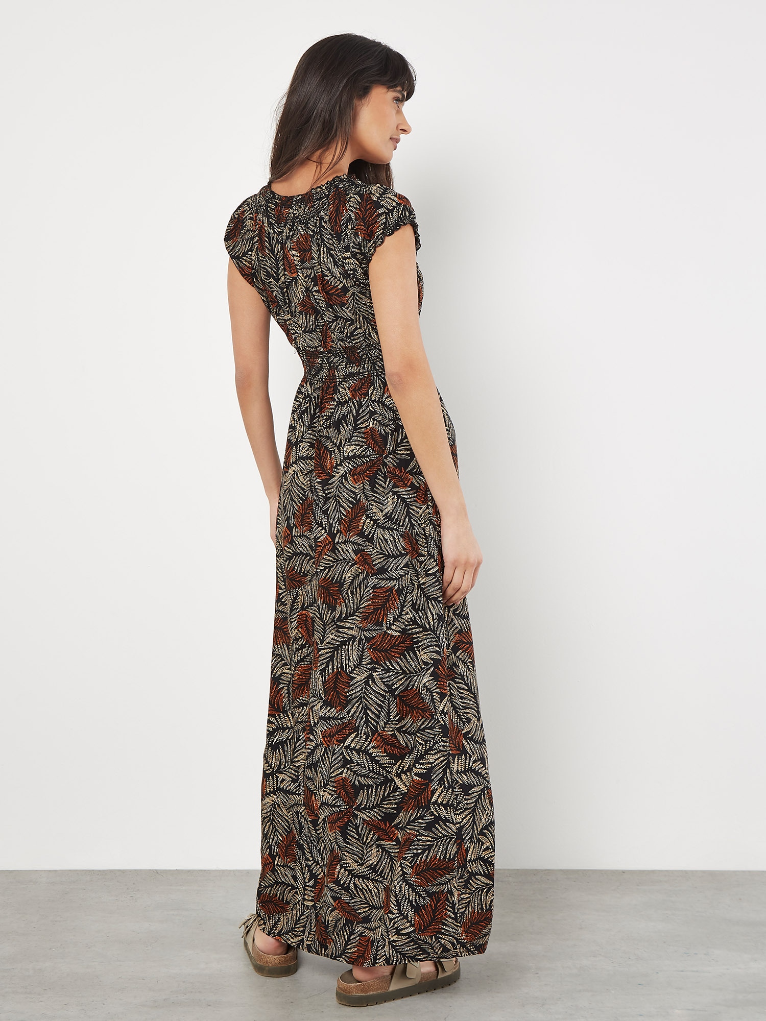 Apricot Maxikleid »Maxikleid« mit Smokdetails