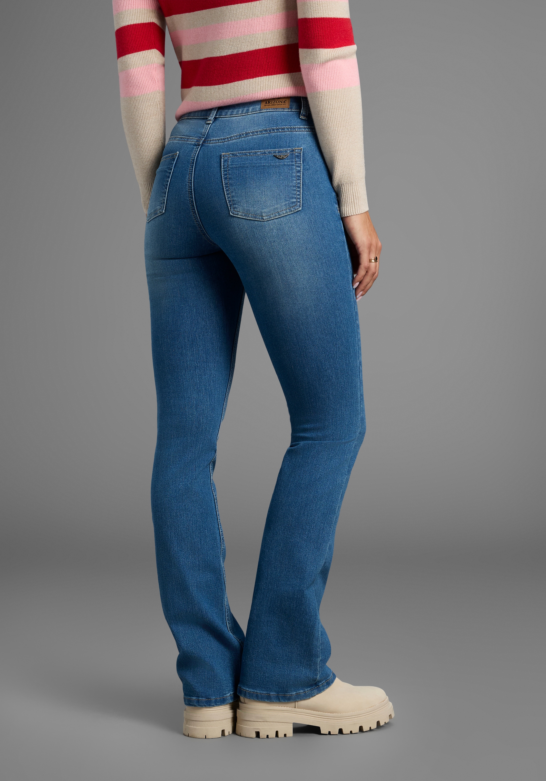 Arizona Bootcut-Jeans »Shaping«, elastische Passform, Bootcut-Beinform, Used-Waschung, hohe Taille