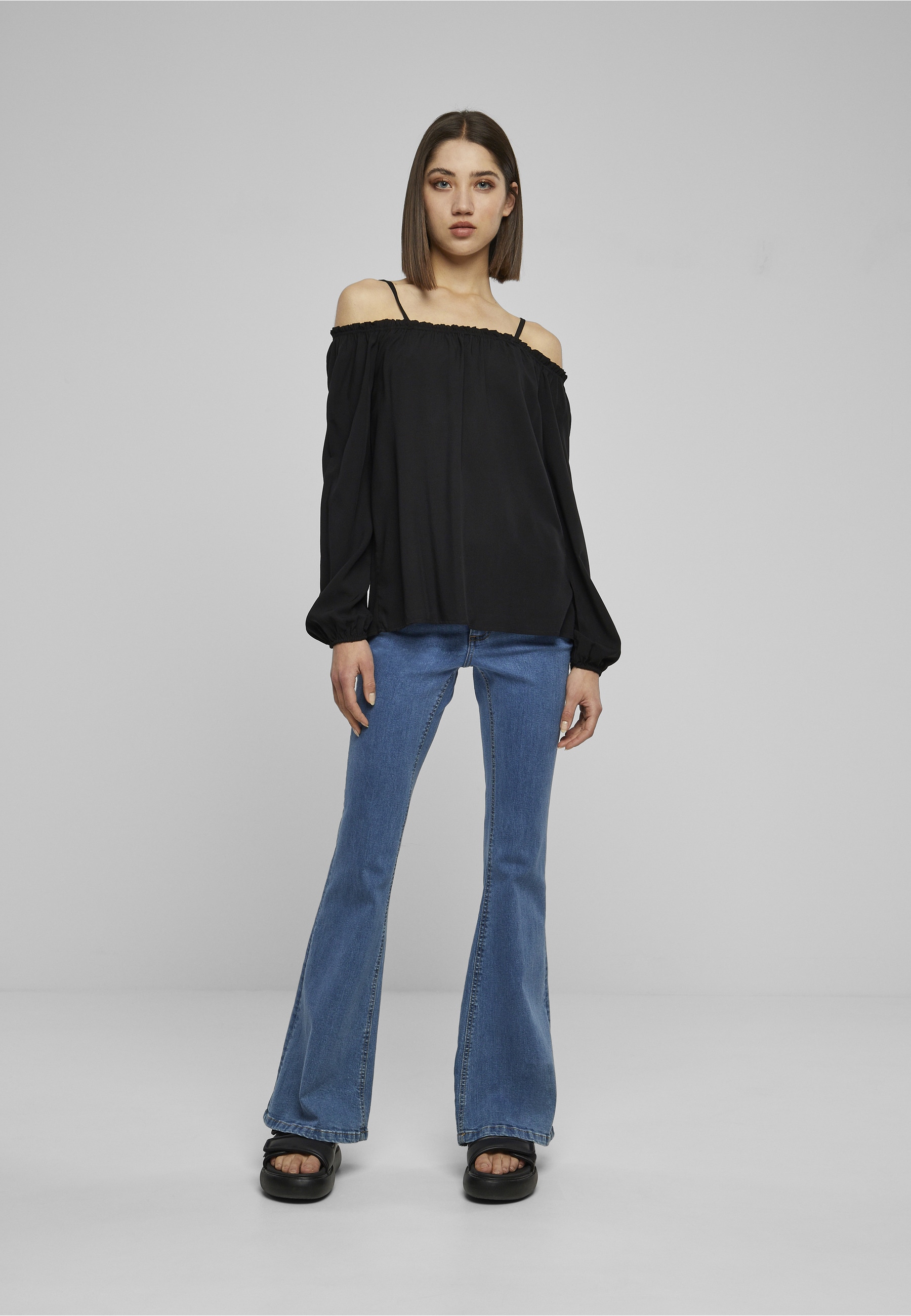 URBAN CLASSICS Langarmshirt »Urban Classics Damen Ladies Cold Shoulder Longsleeve« 1 Stk.