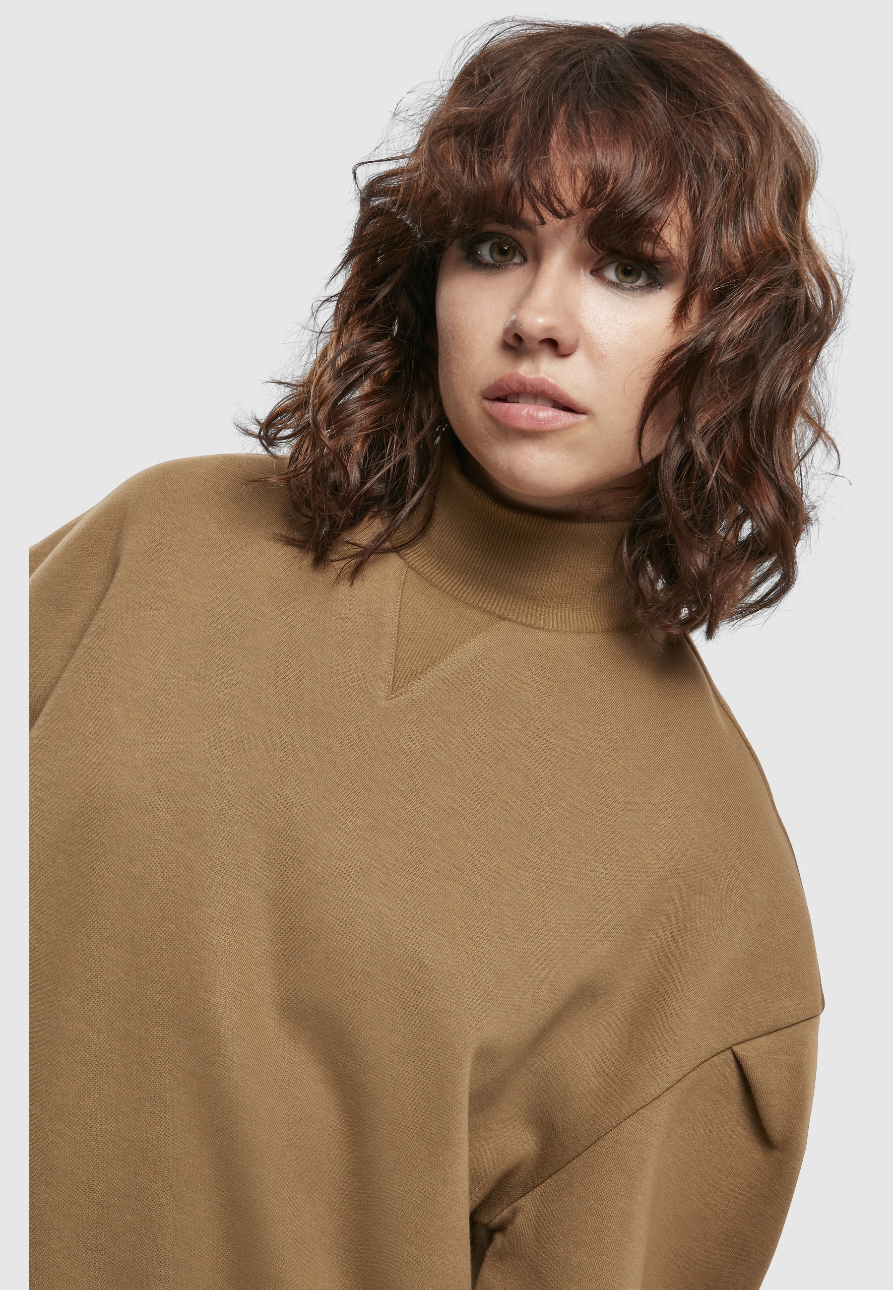 URBAN CLASSICS Sweater »Urban Classics Damen Ladies Turtleneck Crew«, 1 Stk.
