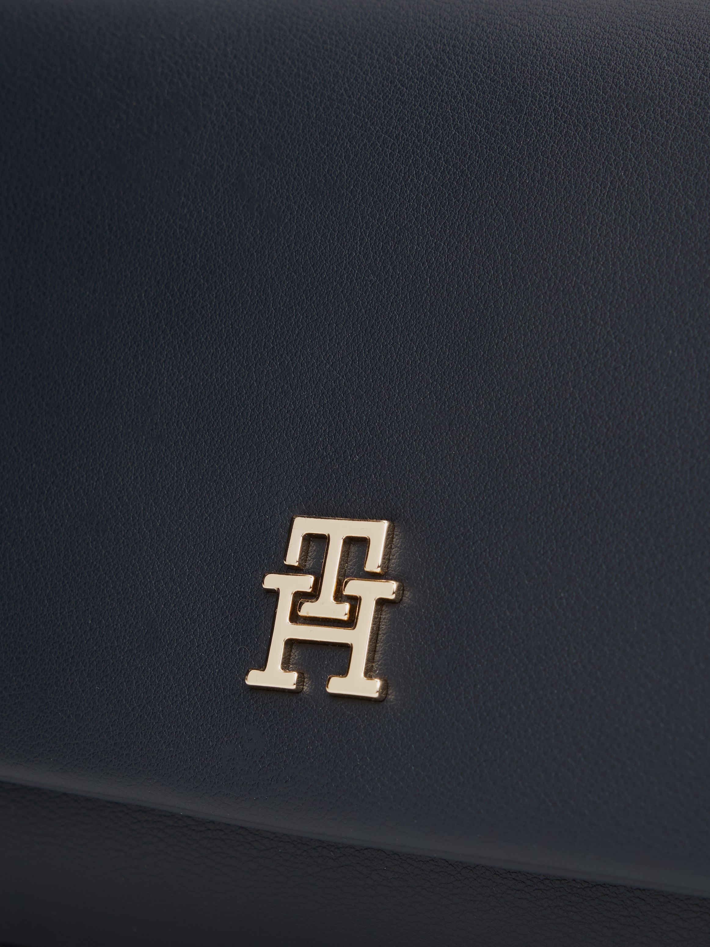 Tommy Hilfiger Umhängetasche »TH MODERN ESS MINI CROSSOVER«, Damen Abendtasche, Schultertasche mit zwei Innenfächern