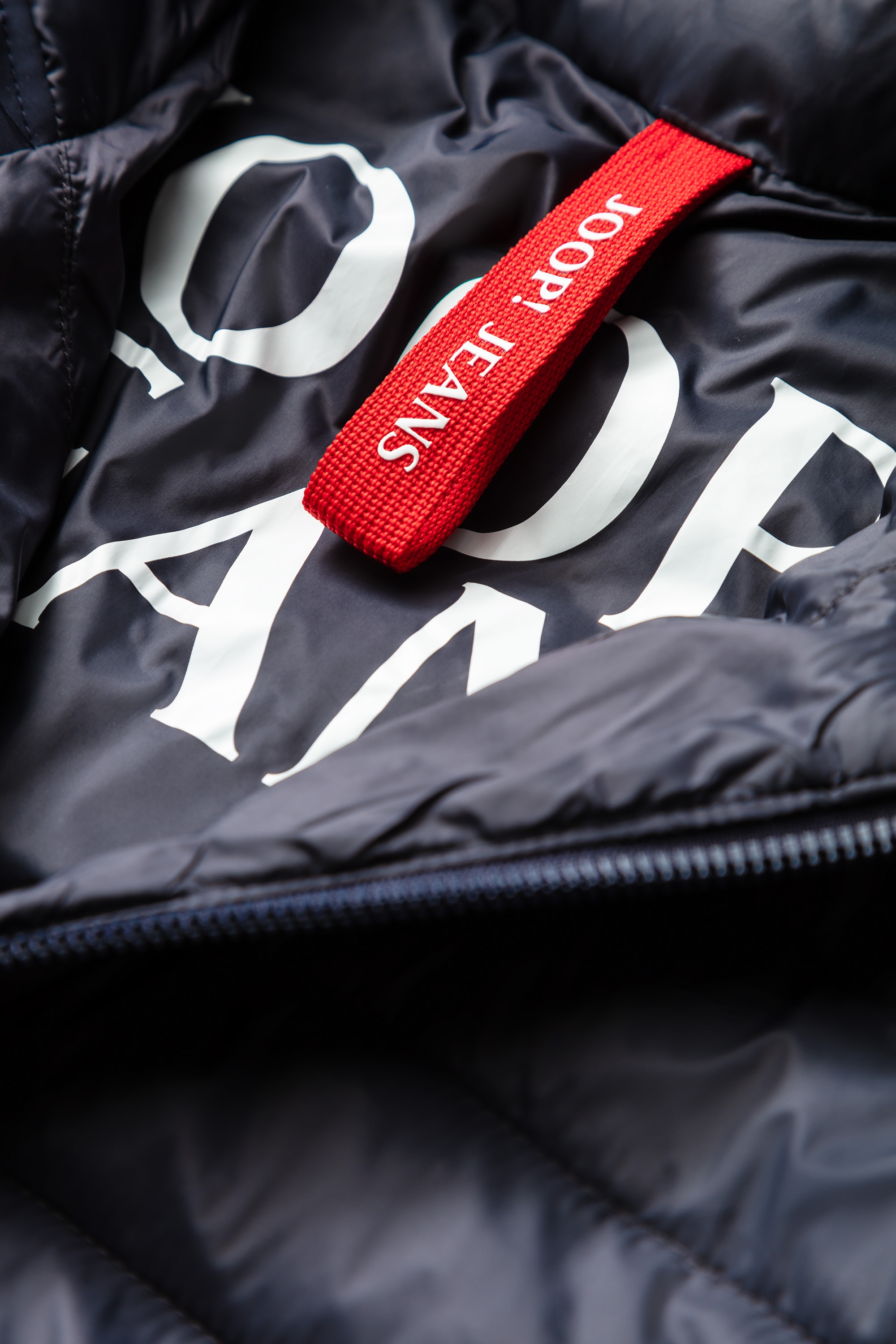 Joop Jeans Kapuzenfleecejacke »Joel«, mit Kapuze, Steppoptik auf der Vorderseite, Logopatch am Ärmel