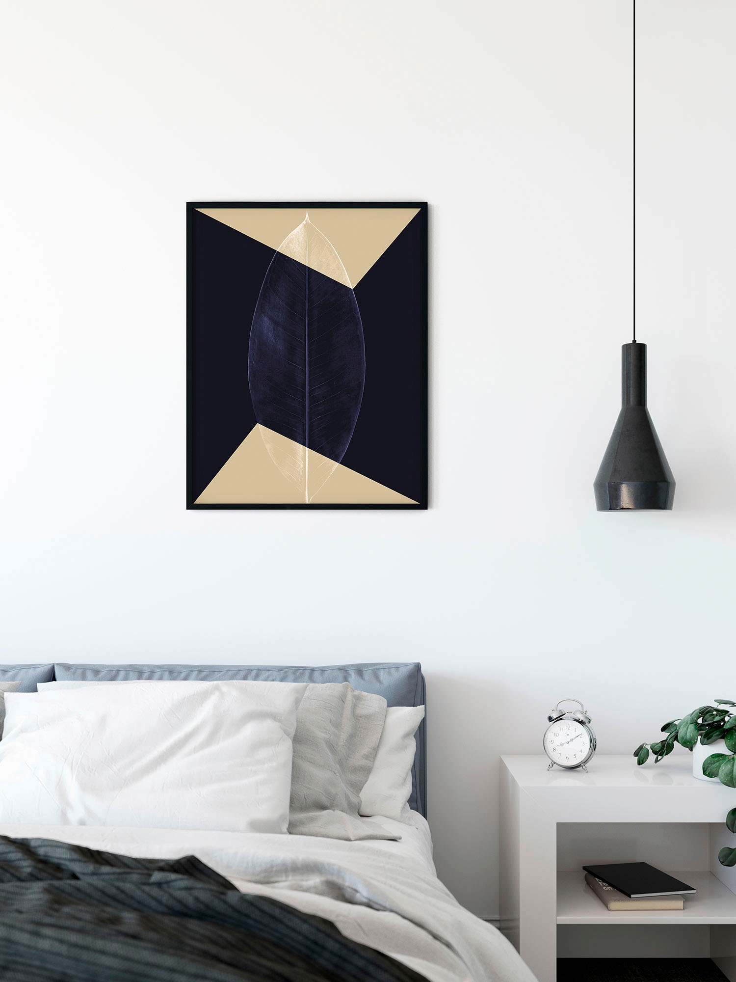 Komar Wandbild »Lotus Theatre«, (1 St.), Deutsches Premium-Poster Fotopapier mit seidenmatter Oberfläche und hoher Lichtbeständigkeit. Für fotorealistische Drucke mit gestochen scharfen Details und hervorragender Farbbrillanz.